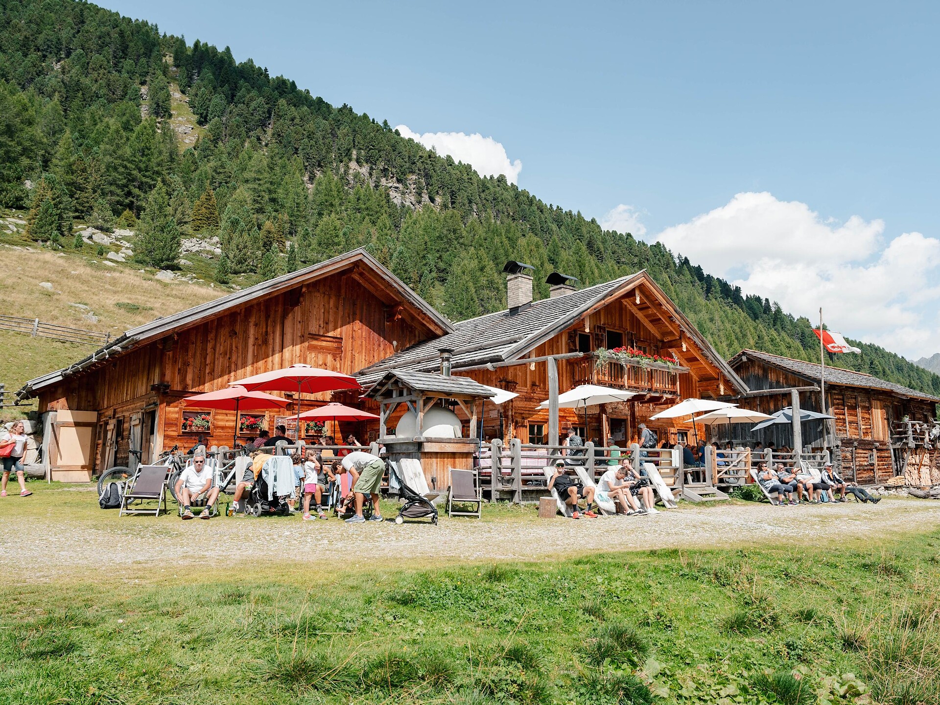 Facile escursione alle malghe Staller presso il Passo Stalle - Regione dolomitica Plan de Corones - #1 - suedtirol.info