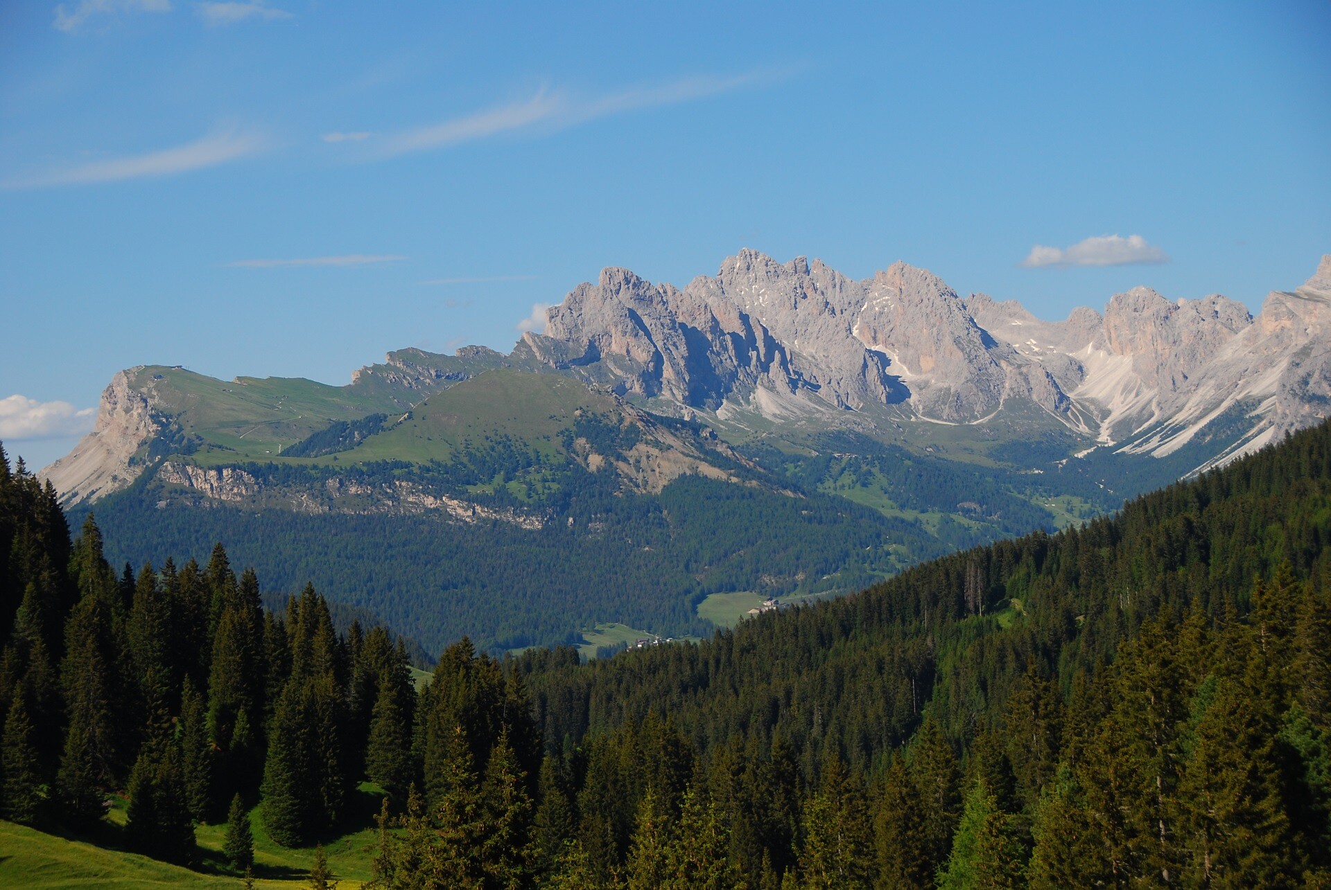 Almwanderung nach Saltria und über das Jendertal nach St.Ulrich - Dolomitenregion Seiser Alm - #5 - suedtirol.info