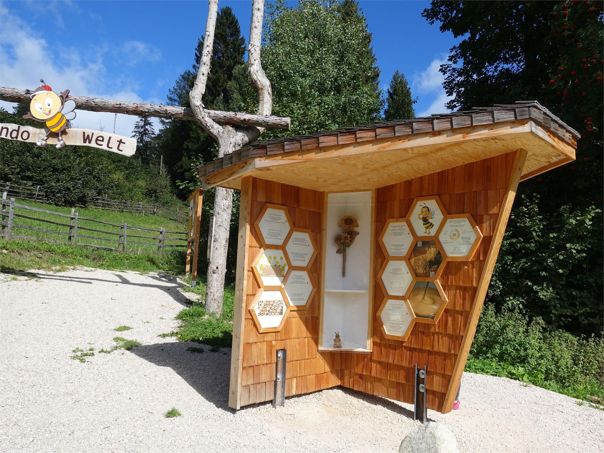 Bienenwelt am Rainguthof Tisens 3 suedtirol.info