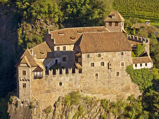 Burgenweg Bozen Jenesien Schloß Runkelstein
