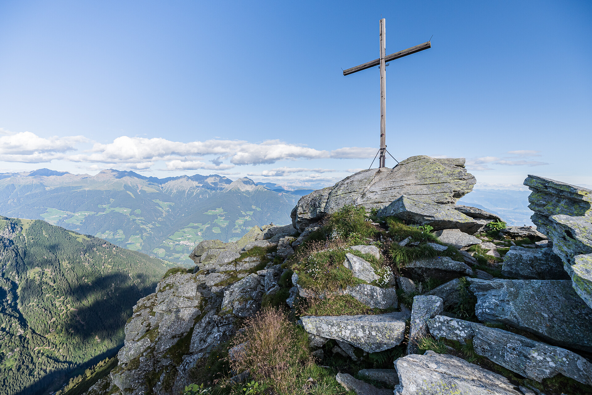 Peak Mutspitze above Dorf Tirol / Merano