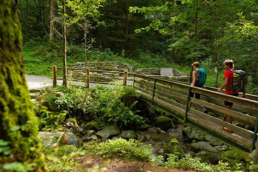 Il sentiero dei masi tra S. Sigismondo e Chienes Chienes 1 suedtirol.info
