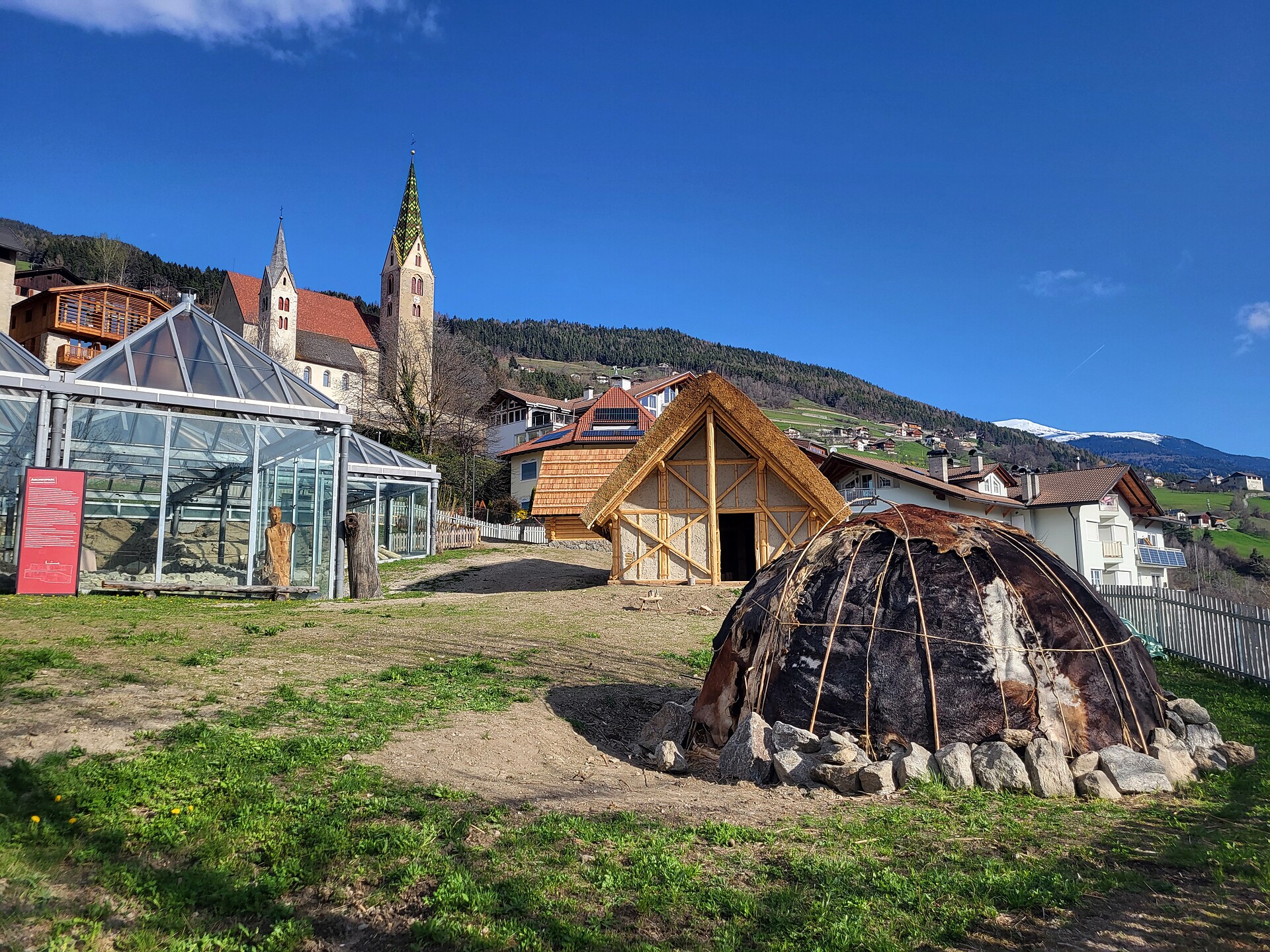 Escursione guidata nel centro di Villandro con visita all´Archeoparc - Bressanone e dintorni - #3 - suedtirol.info