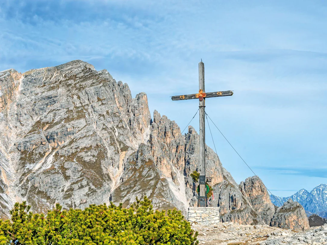 Dolomites World Heritage Geotrail II - Stage 9: from the Plätzwiese High Plateau to the Dreizinnenhütte  Hut