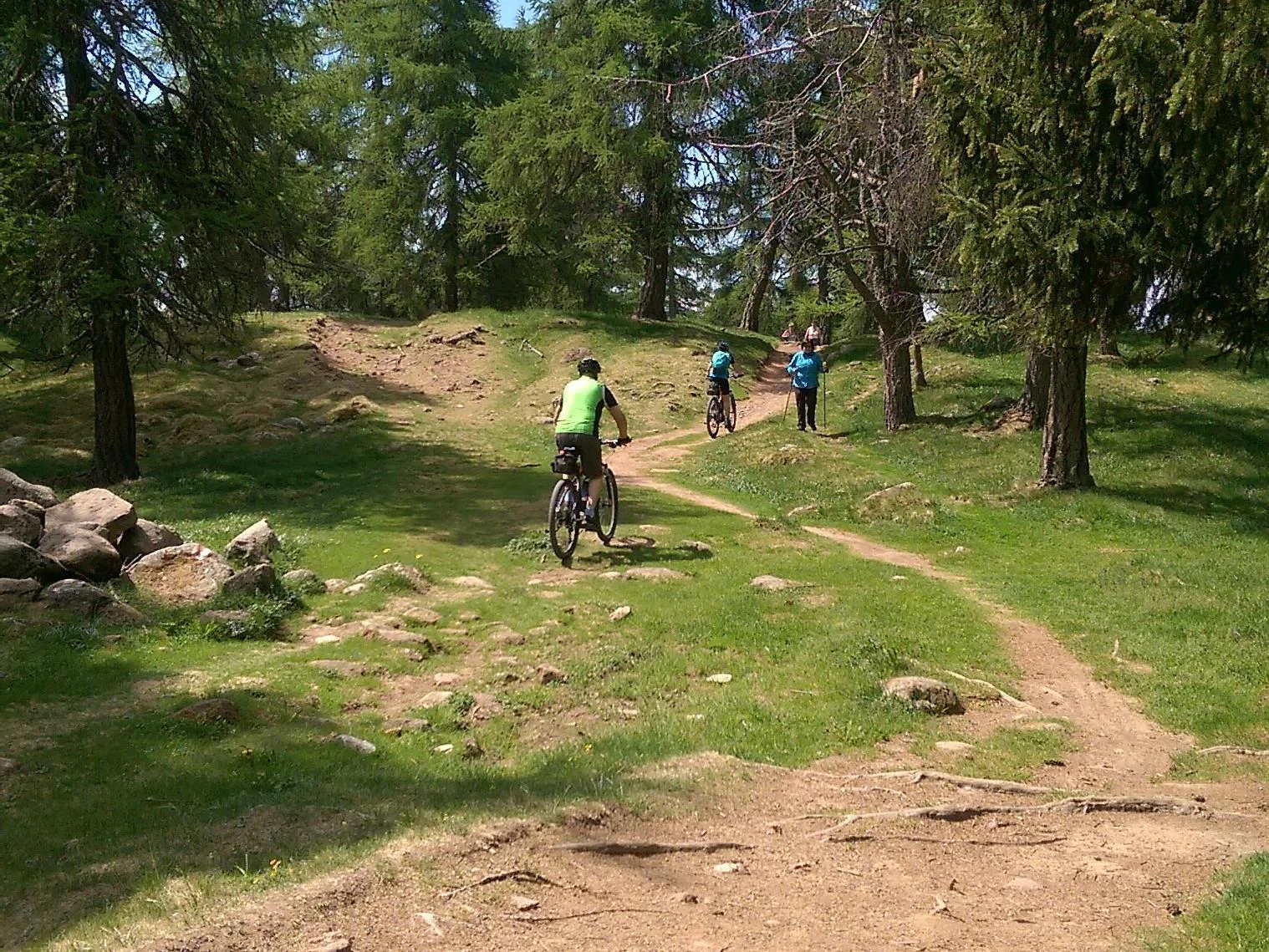 Europäischer Fernwanderweg über den Tschögglberg Jenesien 4 suedtirol.info