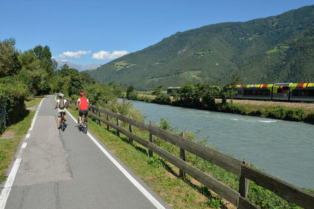 Etsch Bike Route: Vinschgau Valley, Mals/Malles-Meran/Merano Marling/Marlengo 1 suedtirol.info