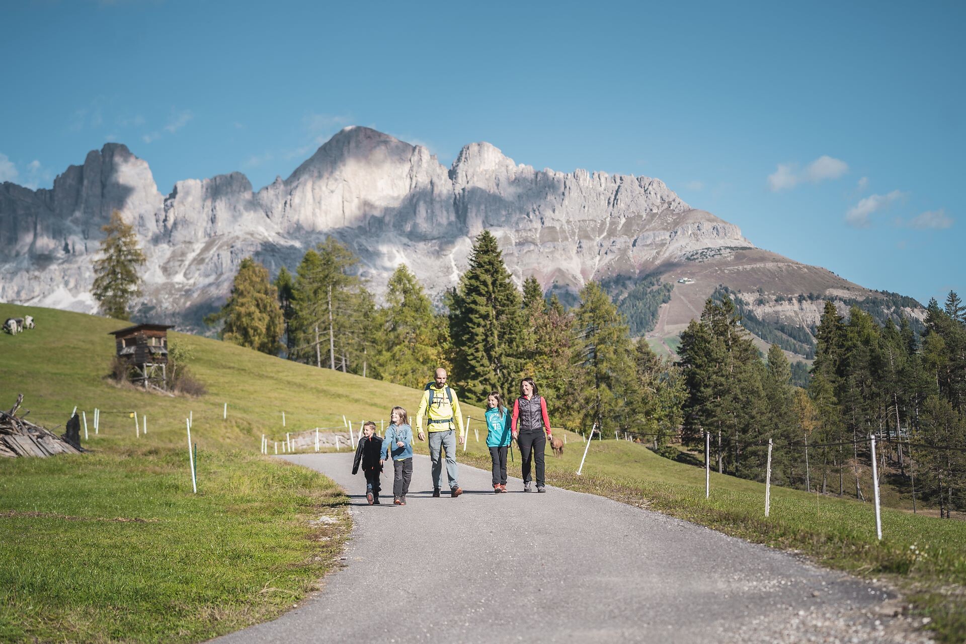 Escursione per famiglie dal Lago di Carezza alla malga Stadl Alm - Regione dolomitica Val d'Ega - #1 - suedtirol.info