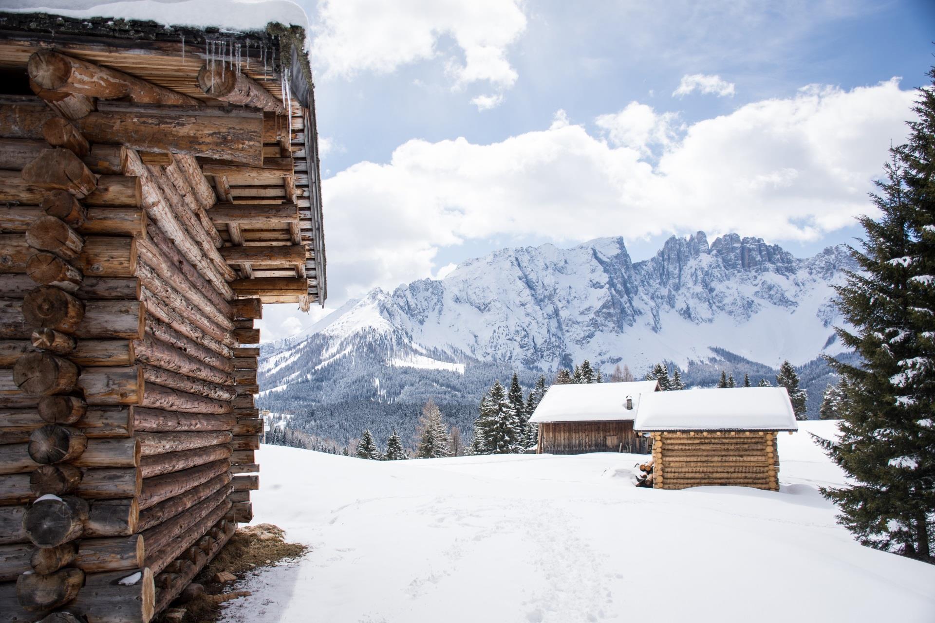 Winterwanderung auf die Frinwiesen in Karersee Welschnofen 2 suedtirol.info