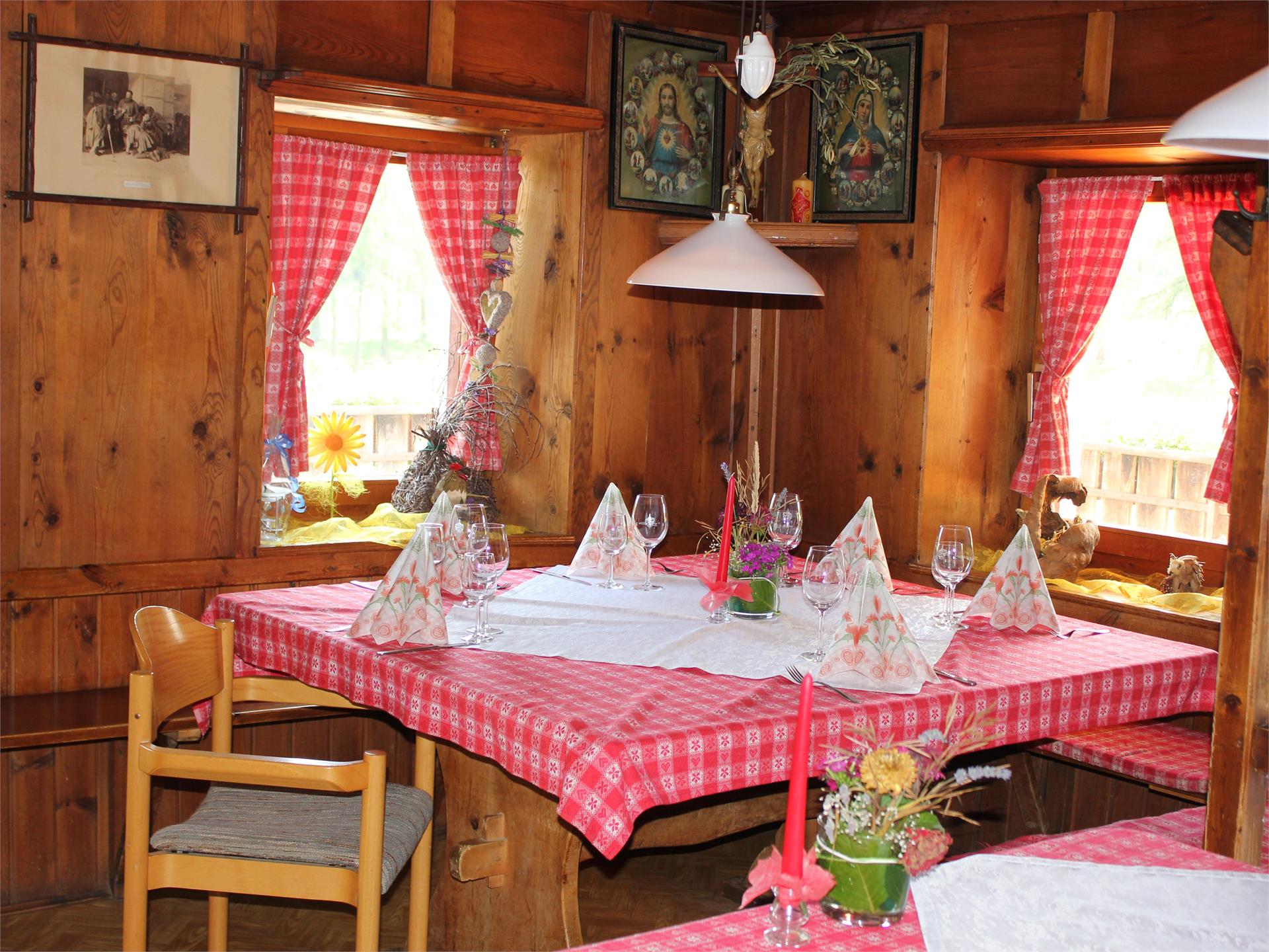 Frühlingswanderung auf die Blumenwiesen Mölten 9 suedtirol.info