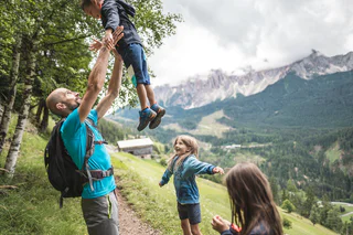 Familienwanderung von Karersee zum Elisabethdenkmal - Welschnofen - #5 - suedtirol.info