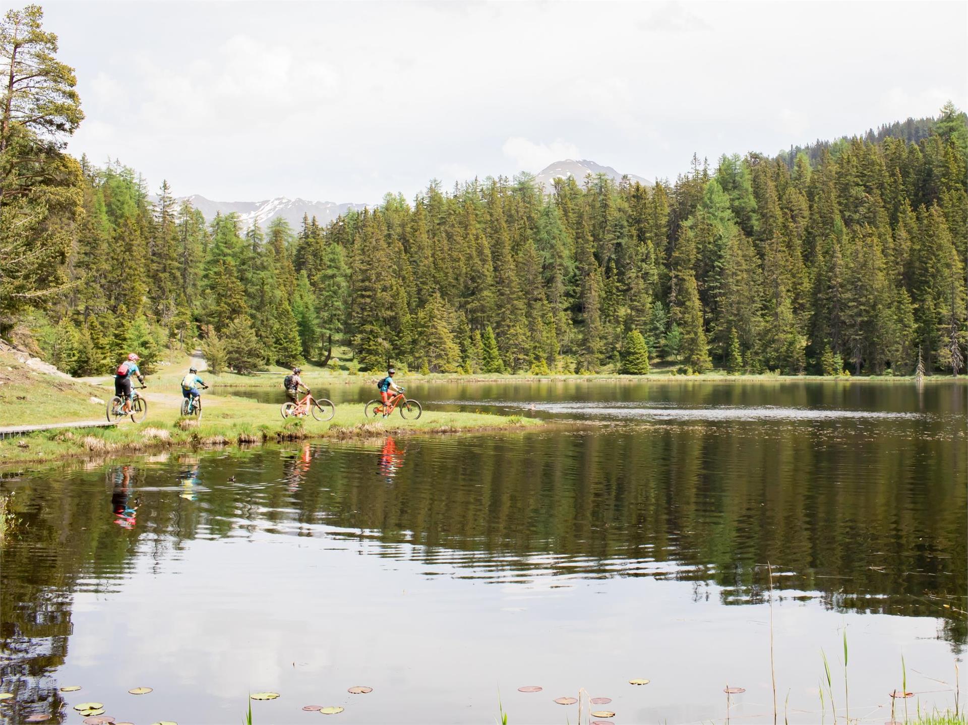 Grün - Schwarzsee Tour Graun im Vinschgau 1 suedtirol.info