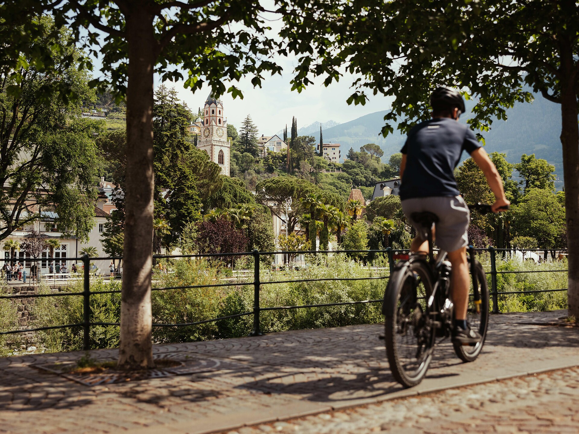 Biketour