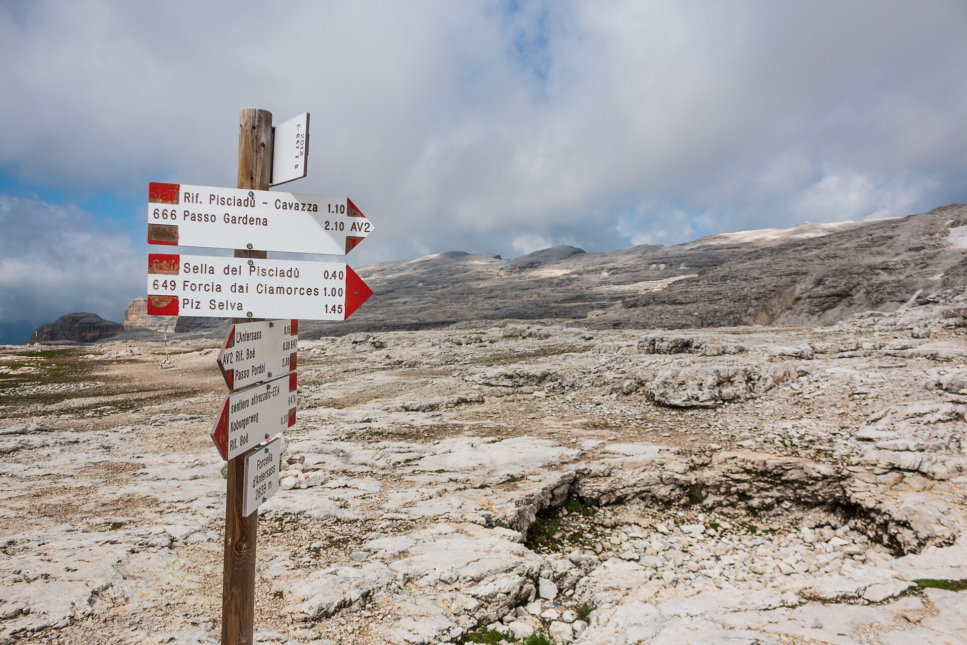 Passo Gardena - Pisciadú - Colfosco - Dolomites Region Alta Badia - #3 - suedtirol.info