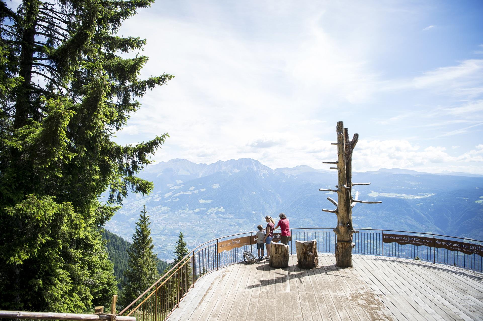 Faith trail - easy and enjoyable - all year round Lana 3 suedtirol.info