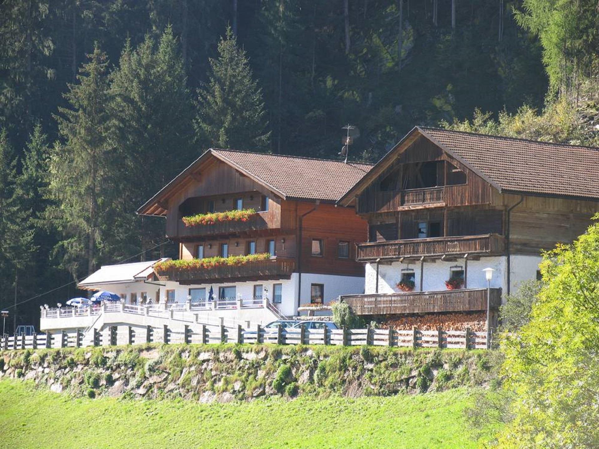 Hike to the Inn Bauhof Gais 1 suedtirol.info