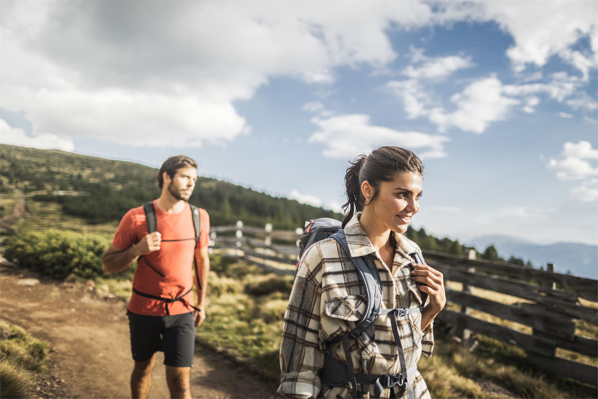 Gemütliche Hüttenwanderung auf Meran 2000 Hafling 2 suedtirol.info