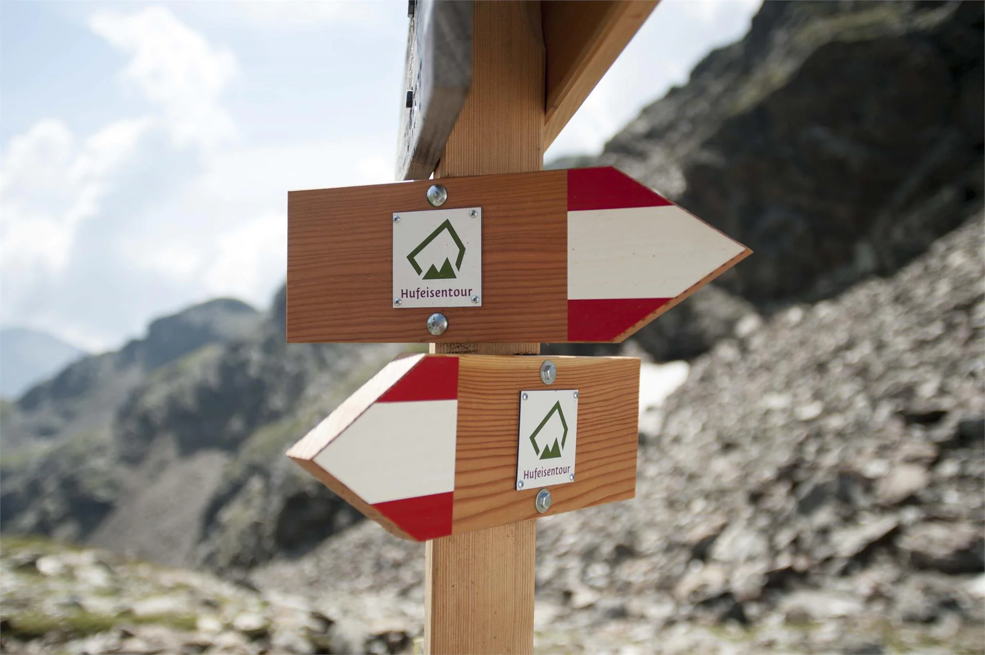 Hufeisentour - high mountain trail along the Sarntal Alps Hafling/Avelengo 2 suedtirol.info