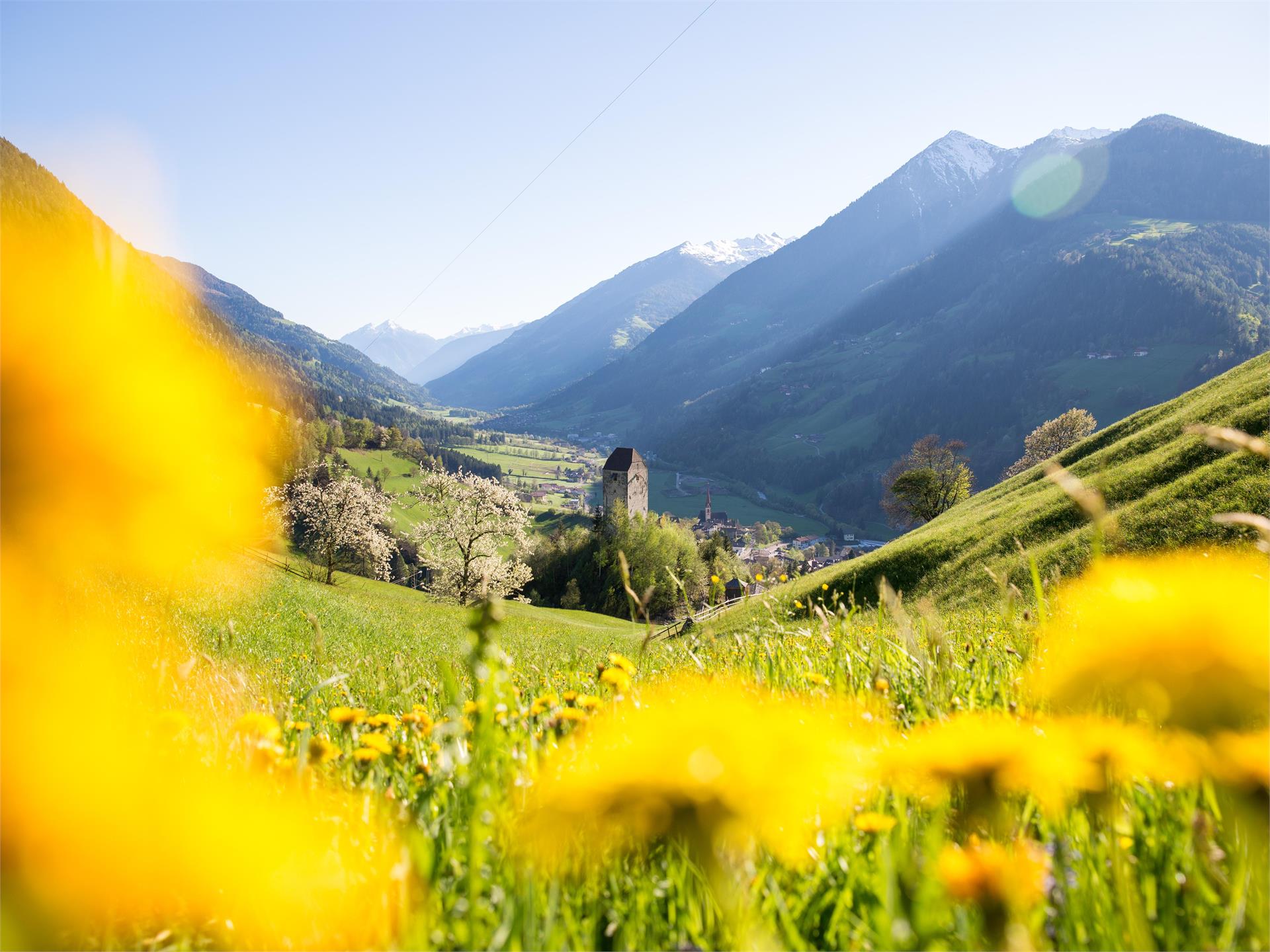Castle Giovo - Sun walk in St. Leonhard/S. Leonardo St.Leonhard in Passeier/San Leonardo in Passiria 2 suedtirol.info