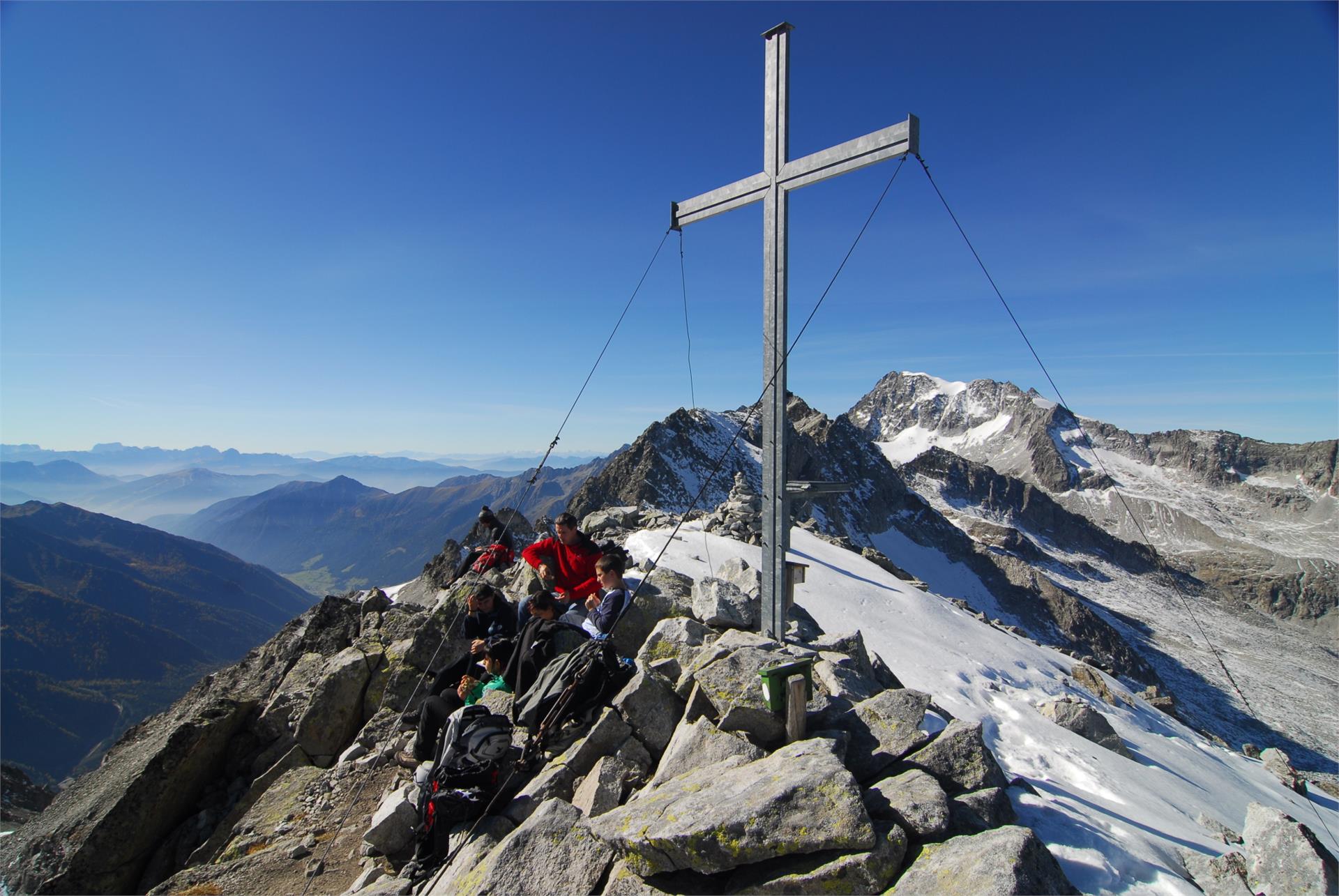Jägerscharte 2.870m - Almerhorn 2.986m - Barmerhütte 2.610m Rasen-Antholz 1 suedtirol.info