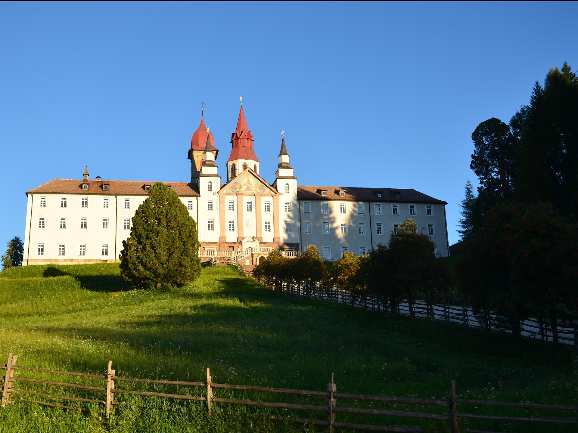 Pietralba