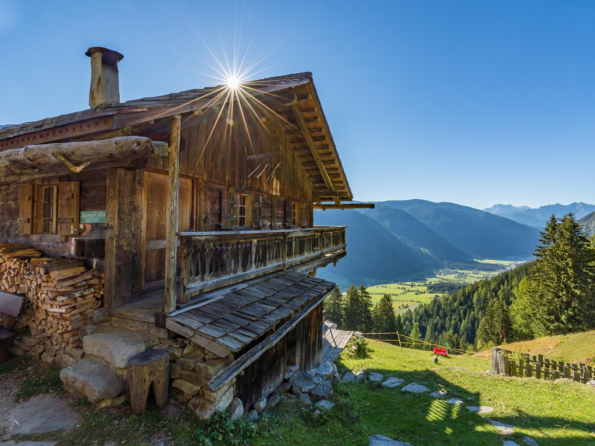Hike to Kumpflalm hut - Dolomites Region Kronplatz/Plan de Corones - #2 - suedtirol.info