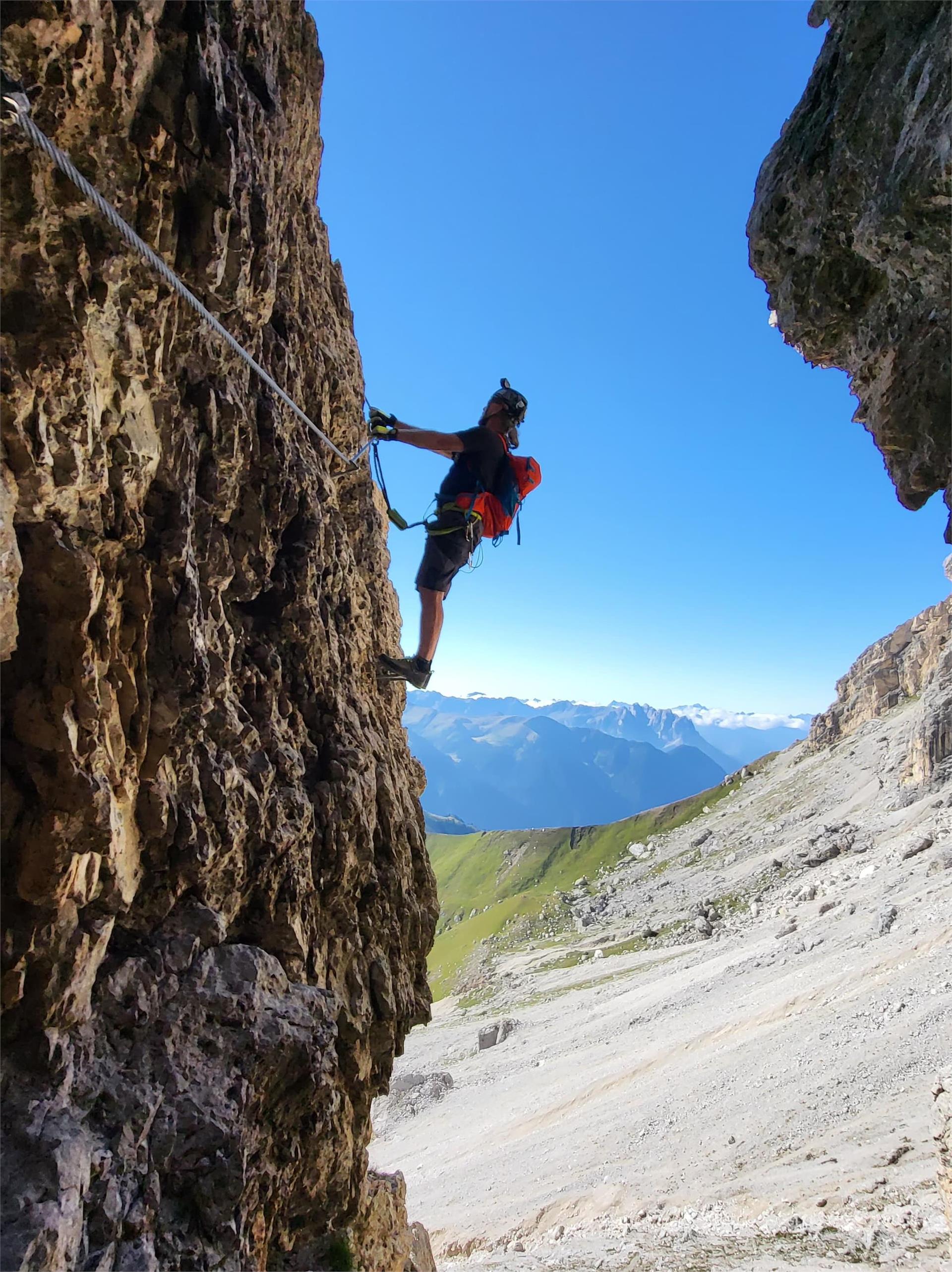 Furcela de Saslonch (Forcella del Sassolungo) Selva 11 suedtirol.info