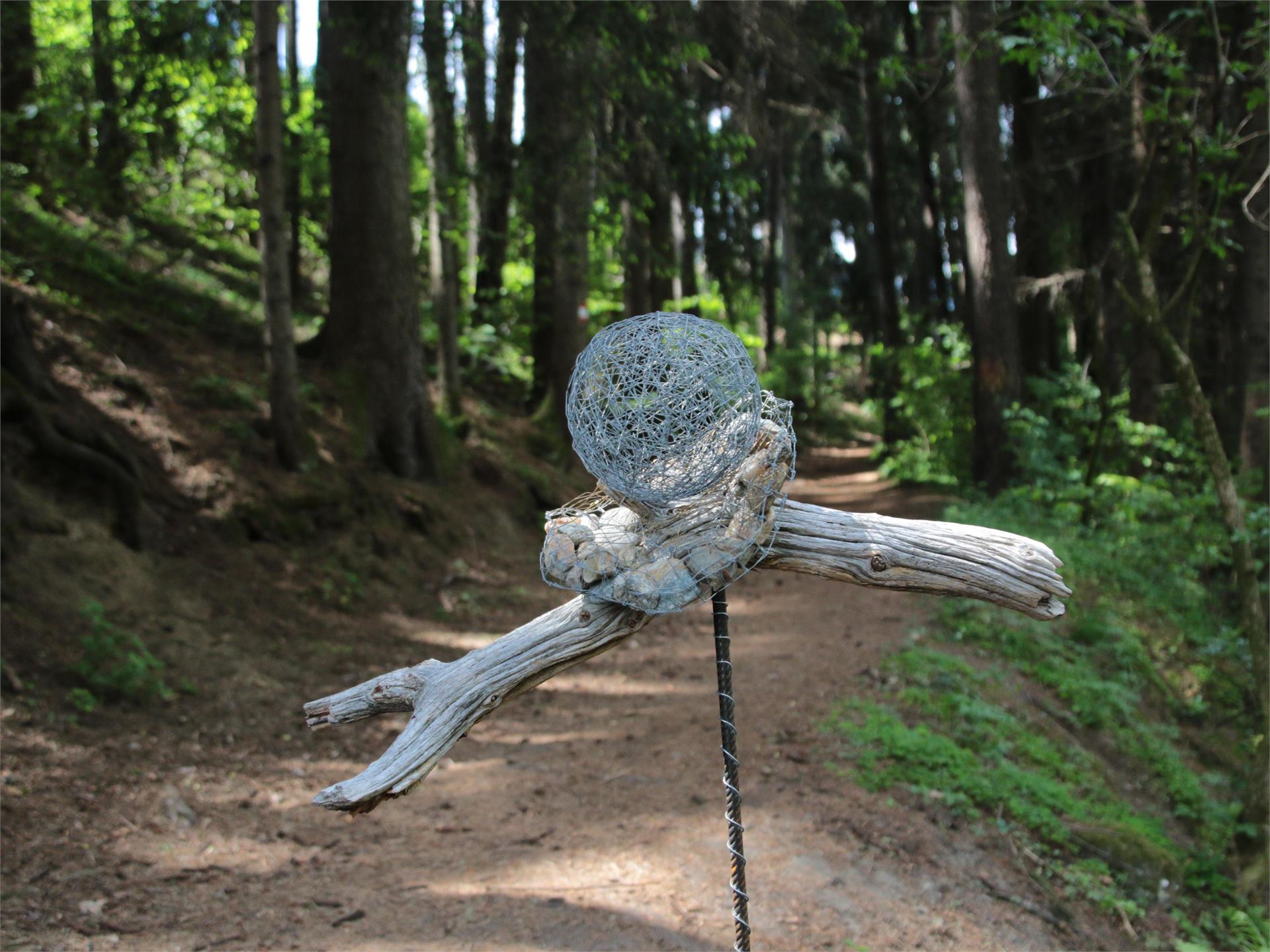 Art along the way - Panorama path Bruneck/Brunico 1 suedtirol.info