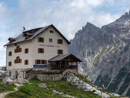 Klettersteig: Dolomiten ohne Grenzen - Etappe 3 - Drei Zinnen - Zsigmondyhütte Sexten 2 suedtirol.info