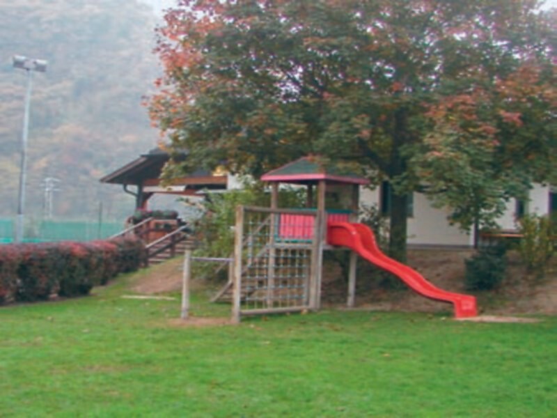 Kinderspielplatz in der Sportzone - Südtiroler Weinstraße - #1 - suedtirol.info