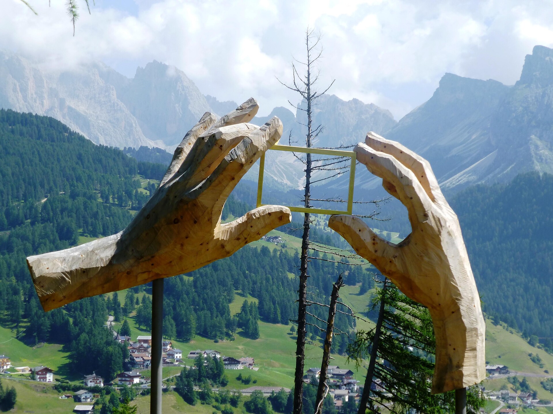 Kunst- und Naturpfad - Troi Unika - Dolomitenregion Gröden - #9 - suedtirol.info