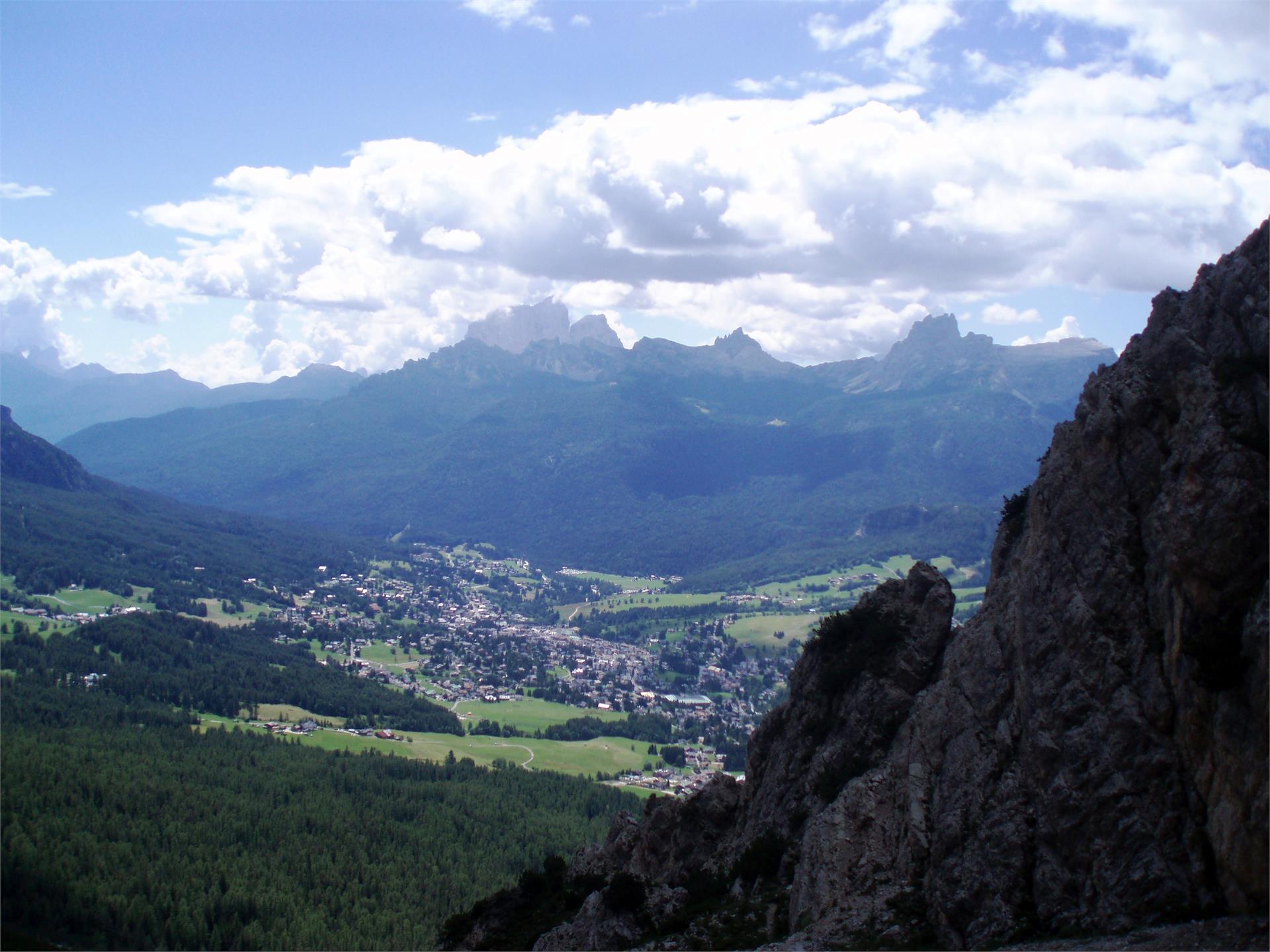 Via ferrata: Punta Fiames - Michelli Strobel Badia 1 suedtirol.info