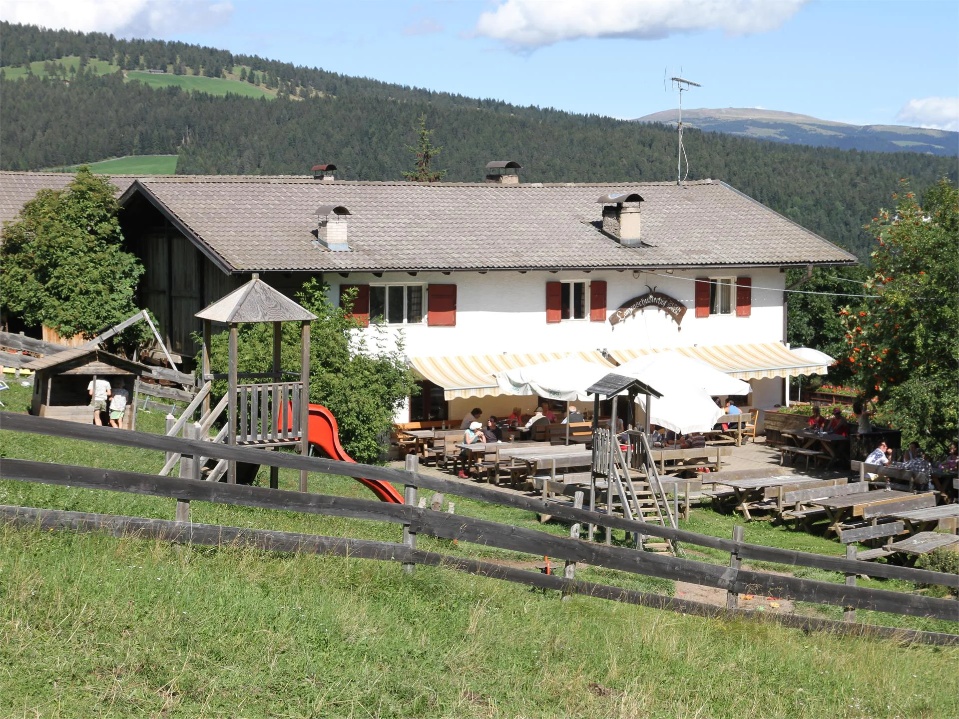 parcheggio Kampidell - malga Lanzenschuster Meltina 1 suedtirol.info