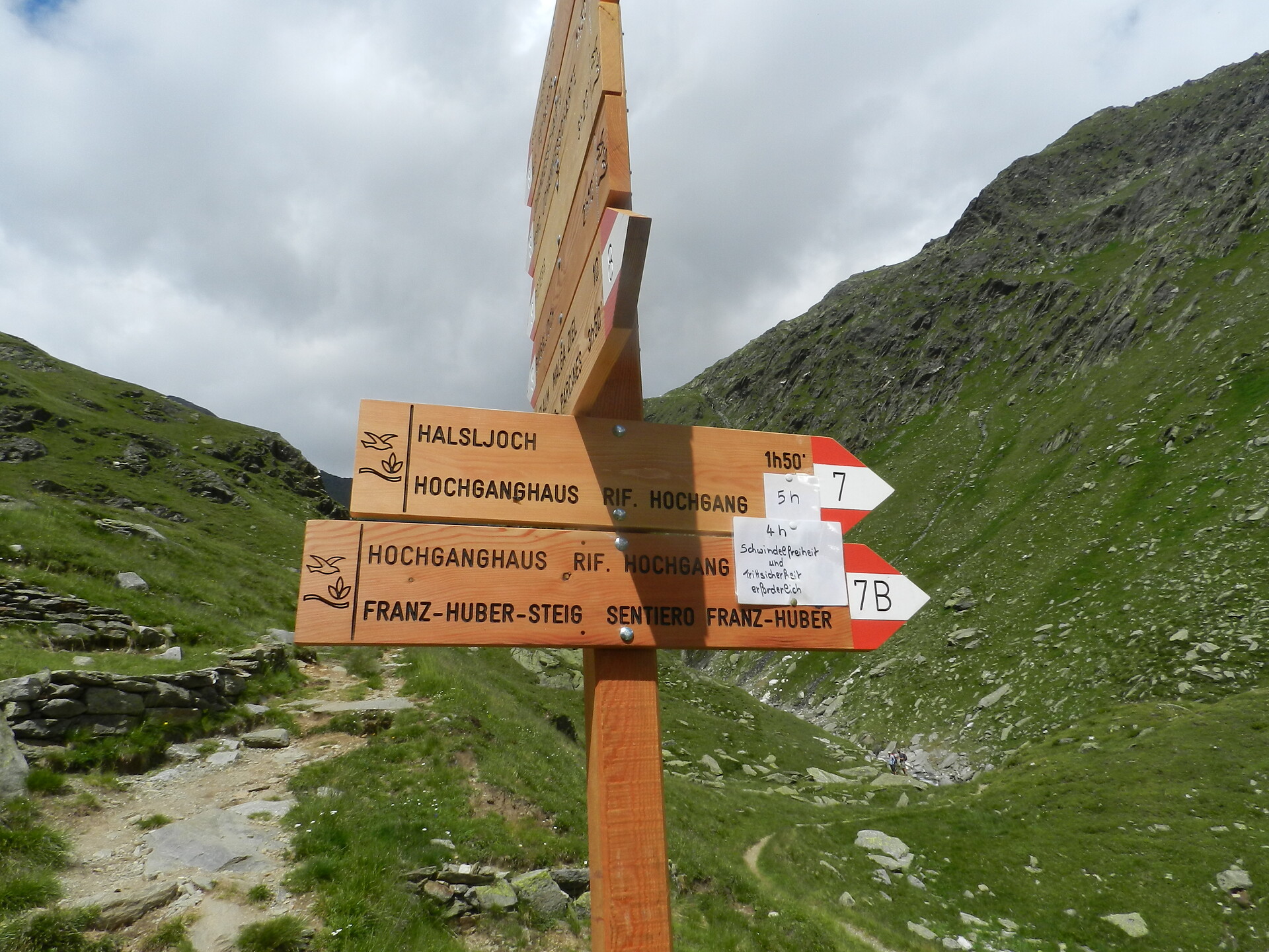 Dal rifugio Cima Fiammate al Sentiero Franz Huber