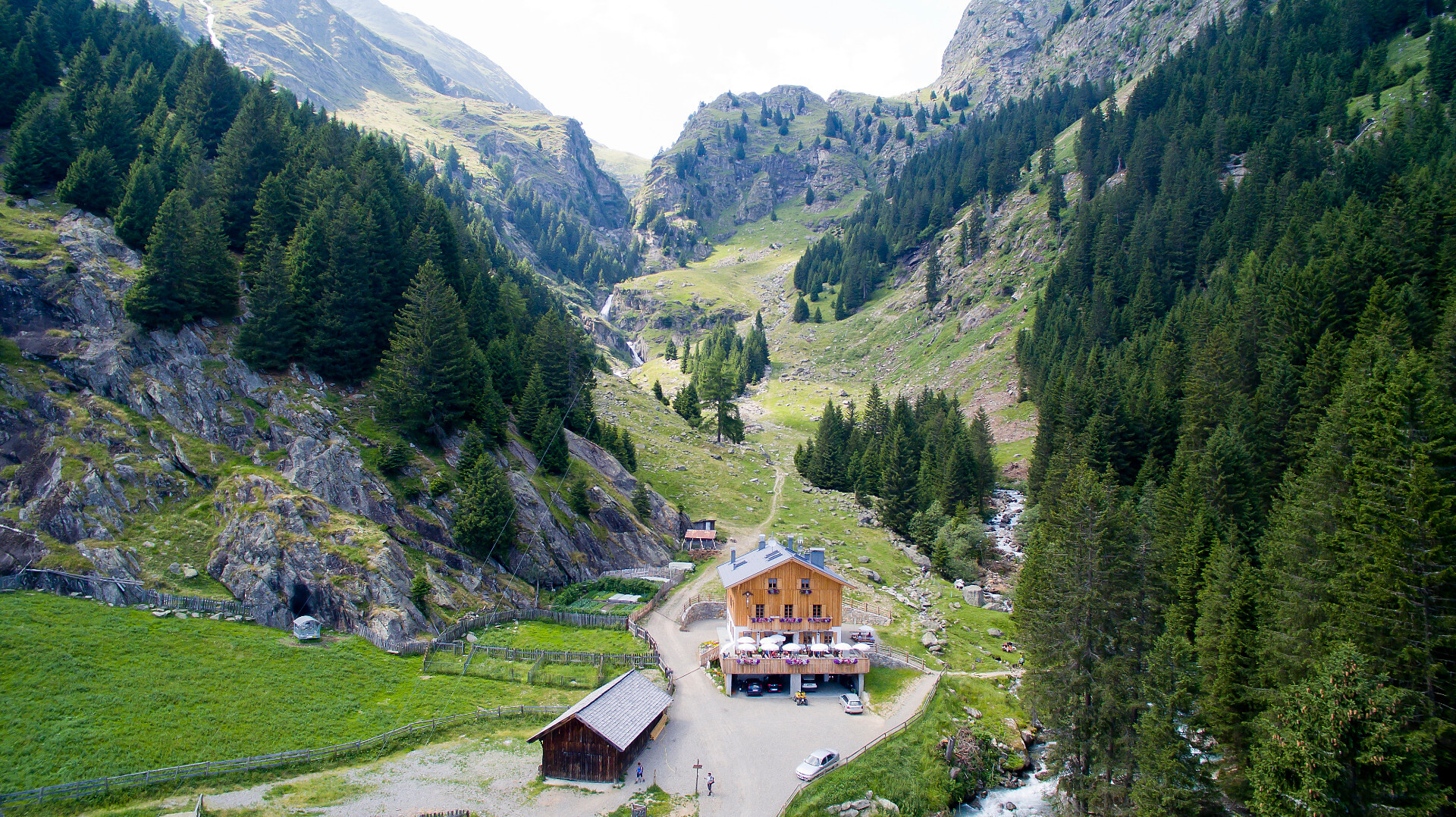 Dal rifugio Cima Fiammate al Sentiero Franz Huber