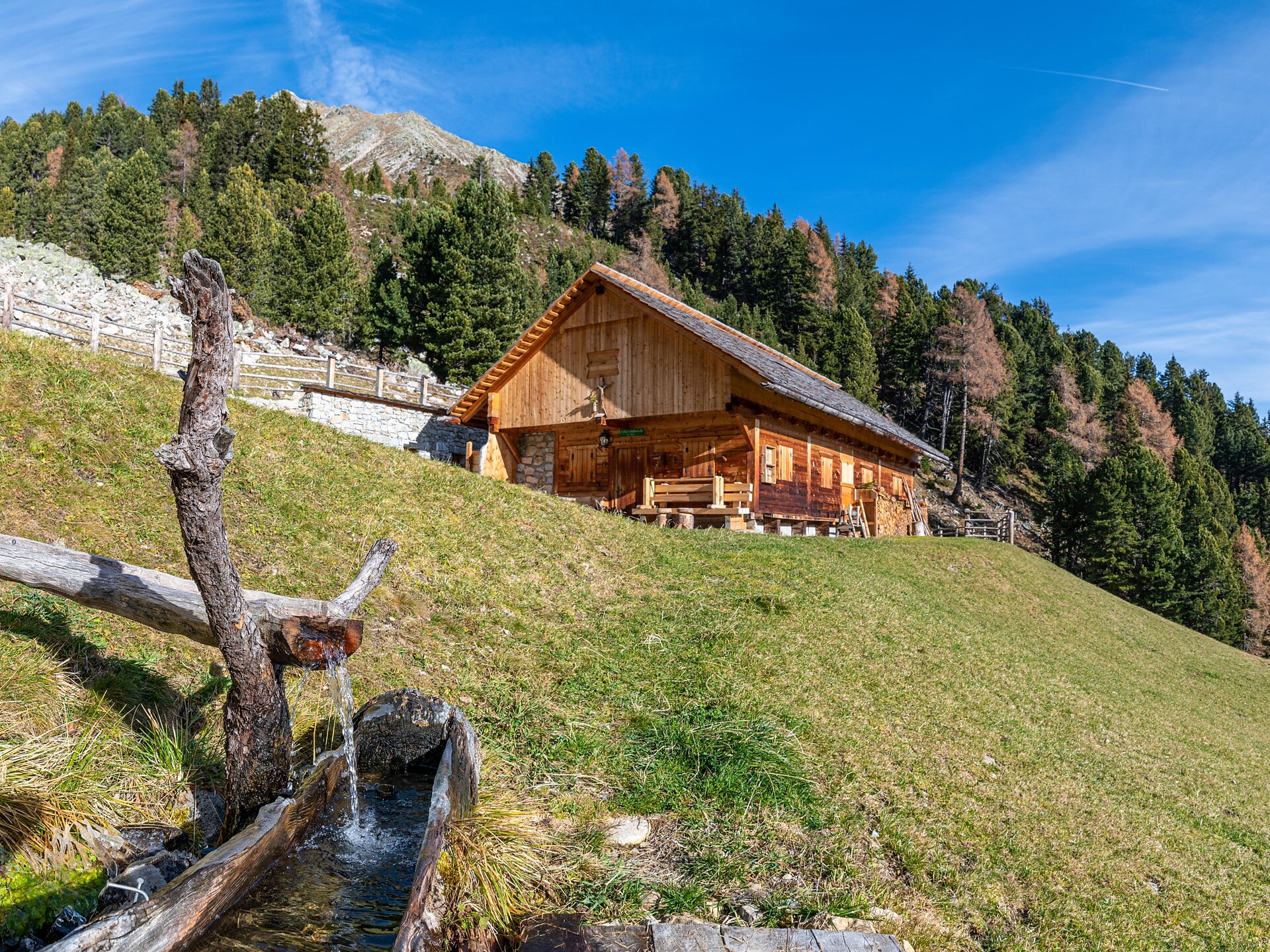 Wanderung zur Mittertaler Ochsenalm - Dolomitenregion Kronplatz - #2 - suedtirol.info