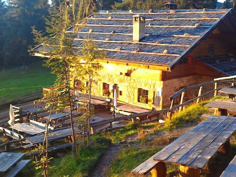 Mölten - Stoanerne Mandln - Schermoos Mölten 4 suedtirol.info