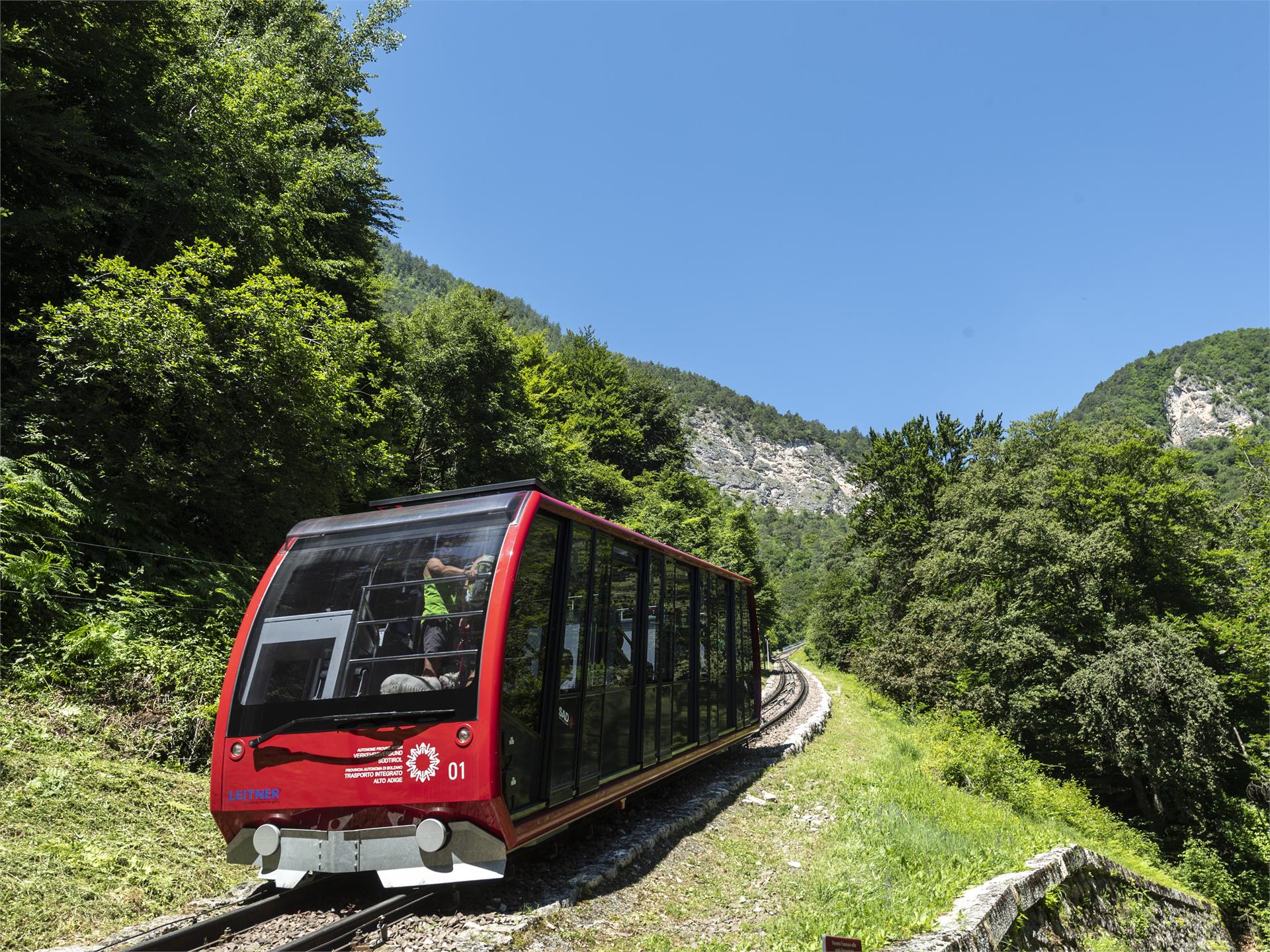 Funicolare della Mendola Caldaro sulla Strada del Vino 6 suedtirol.info