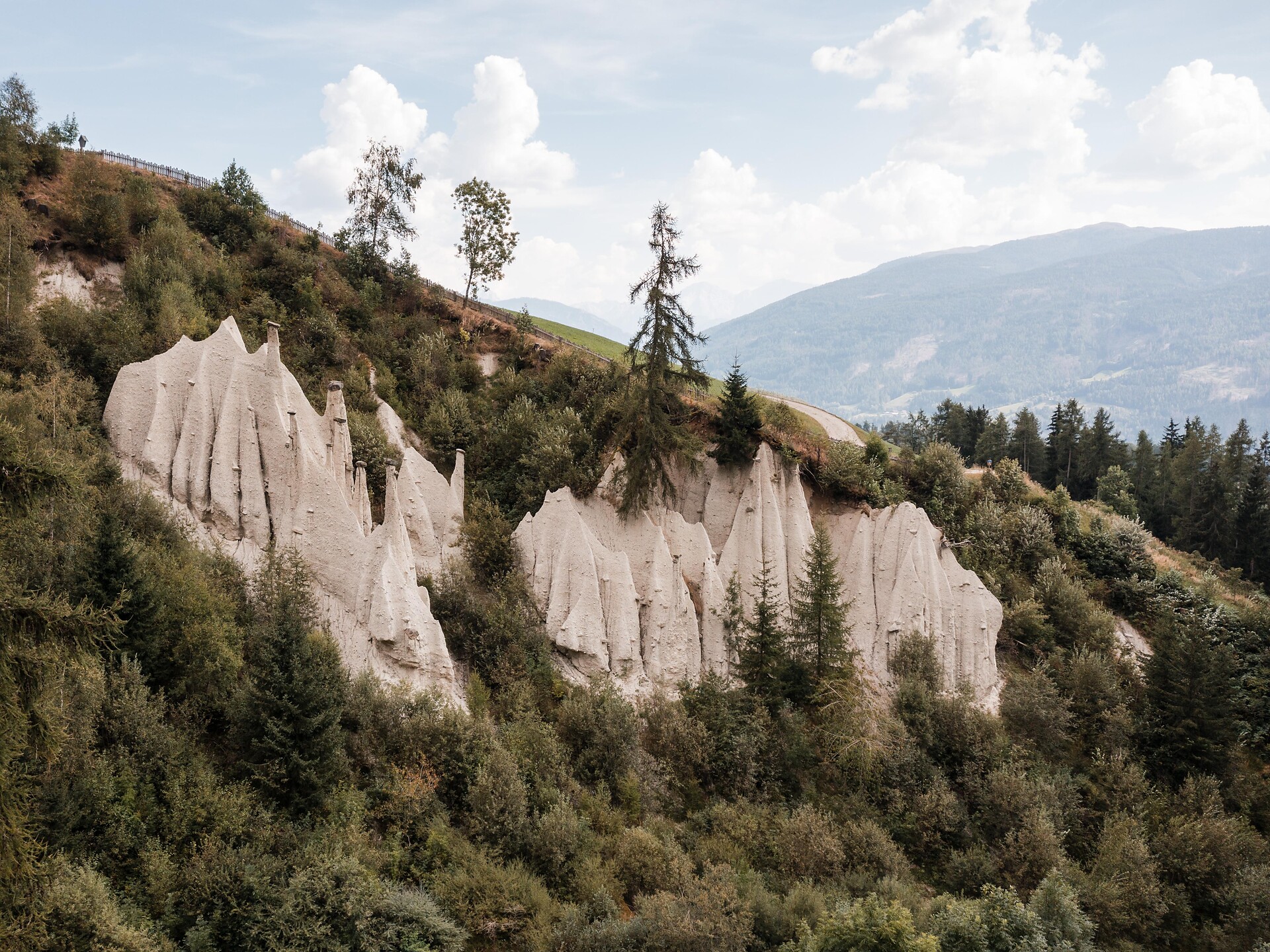 Piramidi di terra