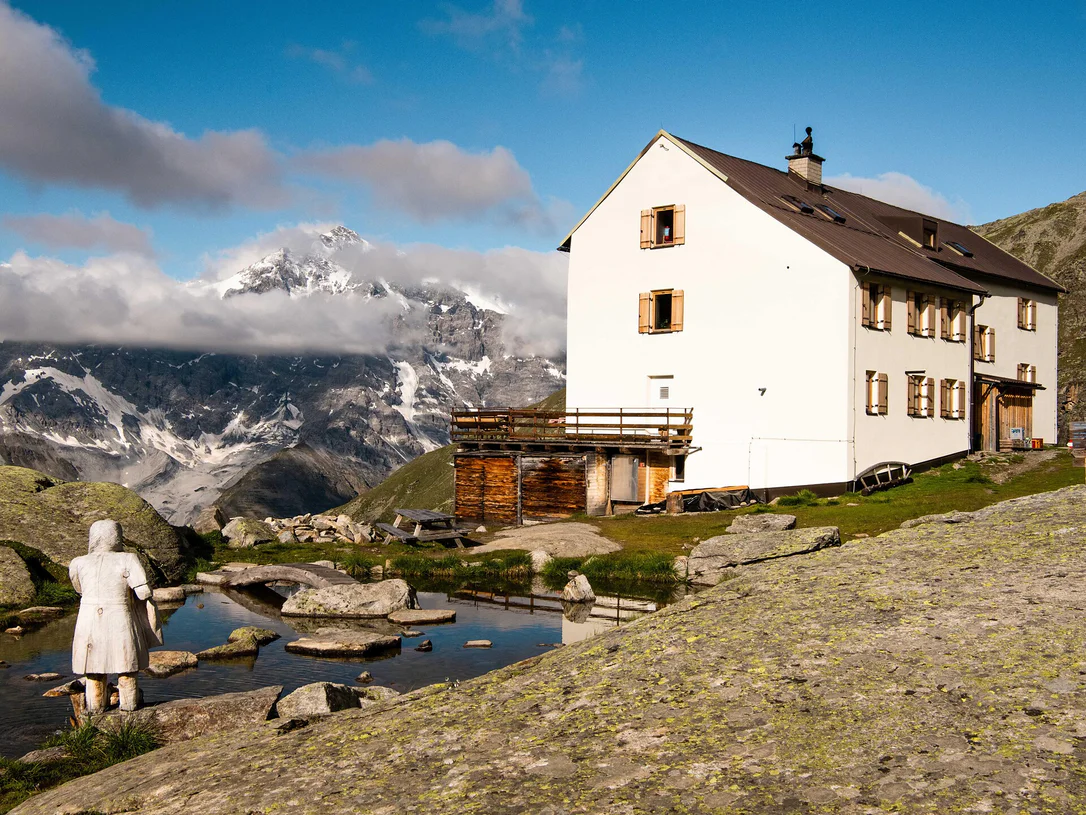 Ortler High Mountain Trail, Stage 3: From the Düsseldorfer hut to the Zufall hut