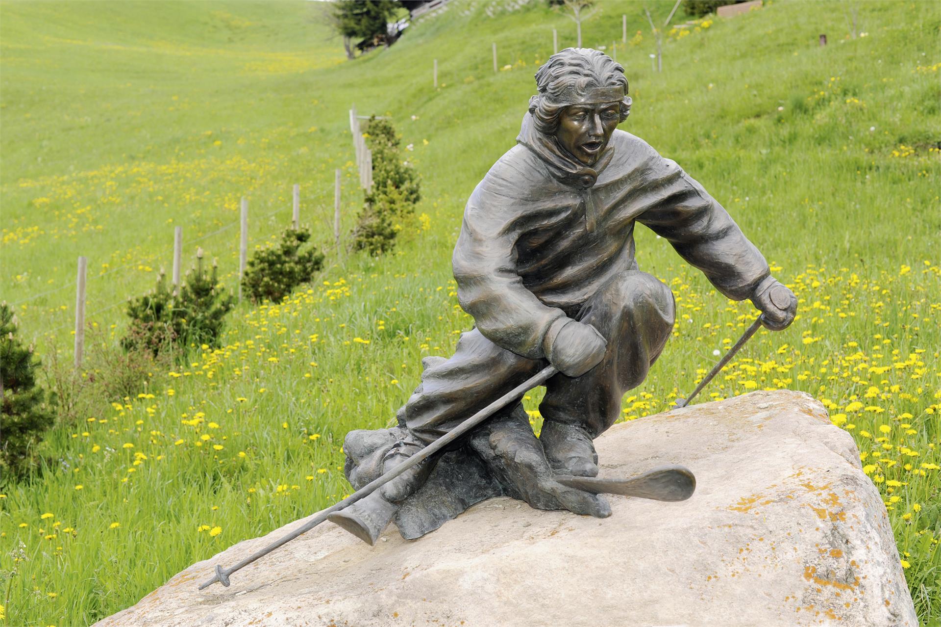 "Raida dl luech" - Walk through the village S.Crestina Gherdëina/Santa Cristina Val Gardana 4 suedtirol.info