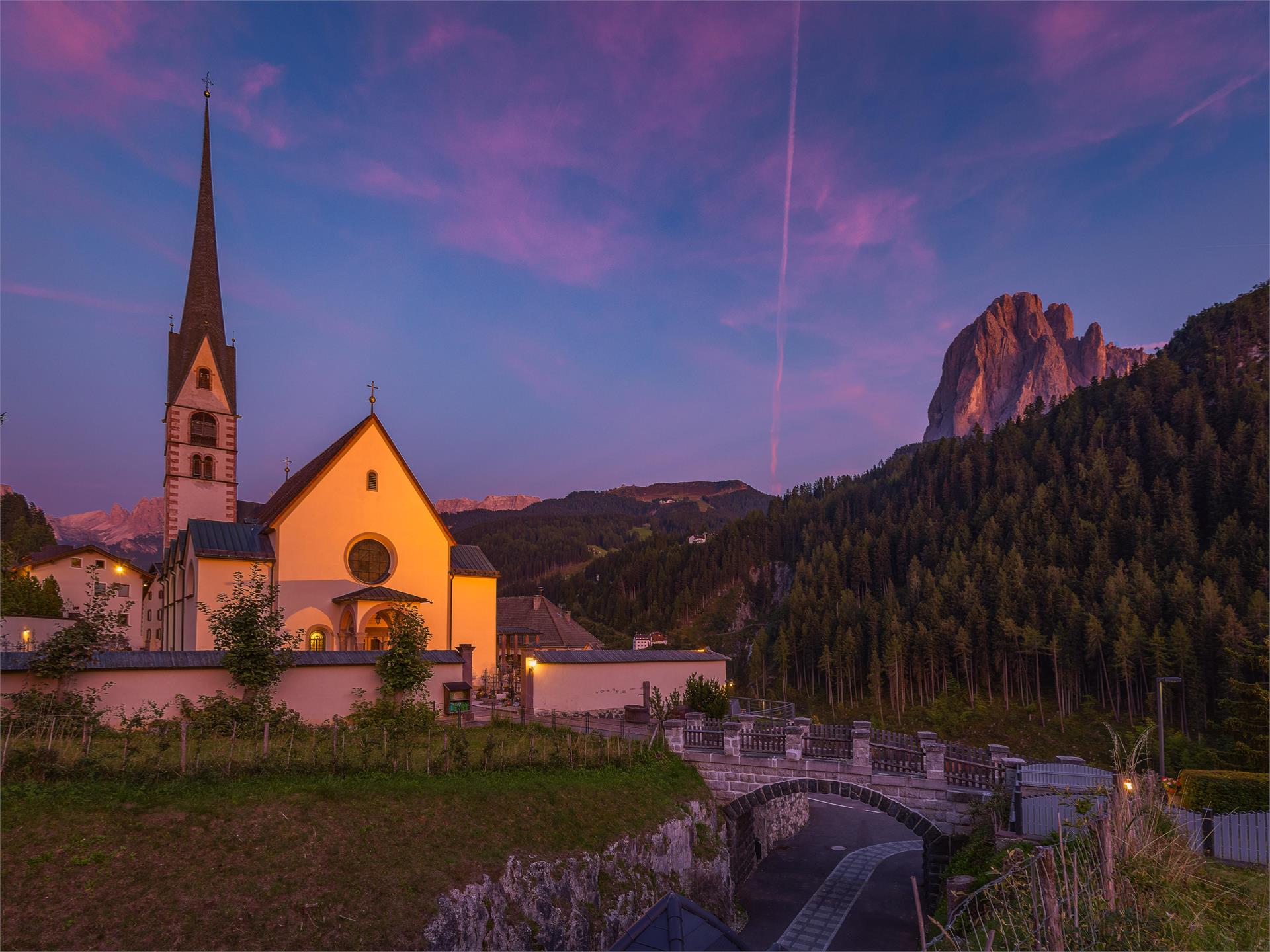 "Raida dl luech" - Walk through the village S.Crestina Gherdëina/Santa Cristina Val Gardana 3 suedtirol.info