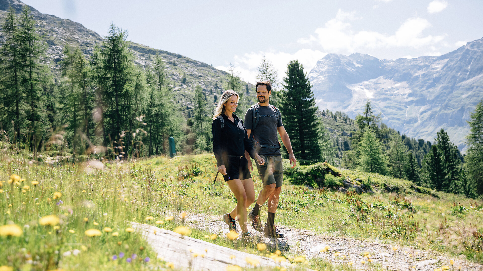 Panoramic Trail and Stone Labyrinth in Pfelders - Meran/Merano and environs - #2 - suedtirol.info
