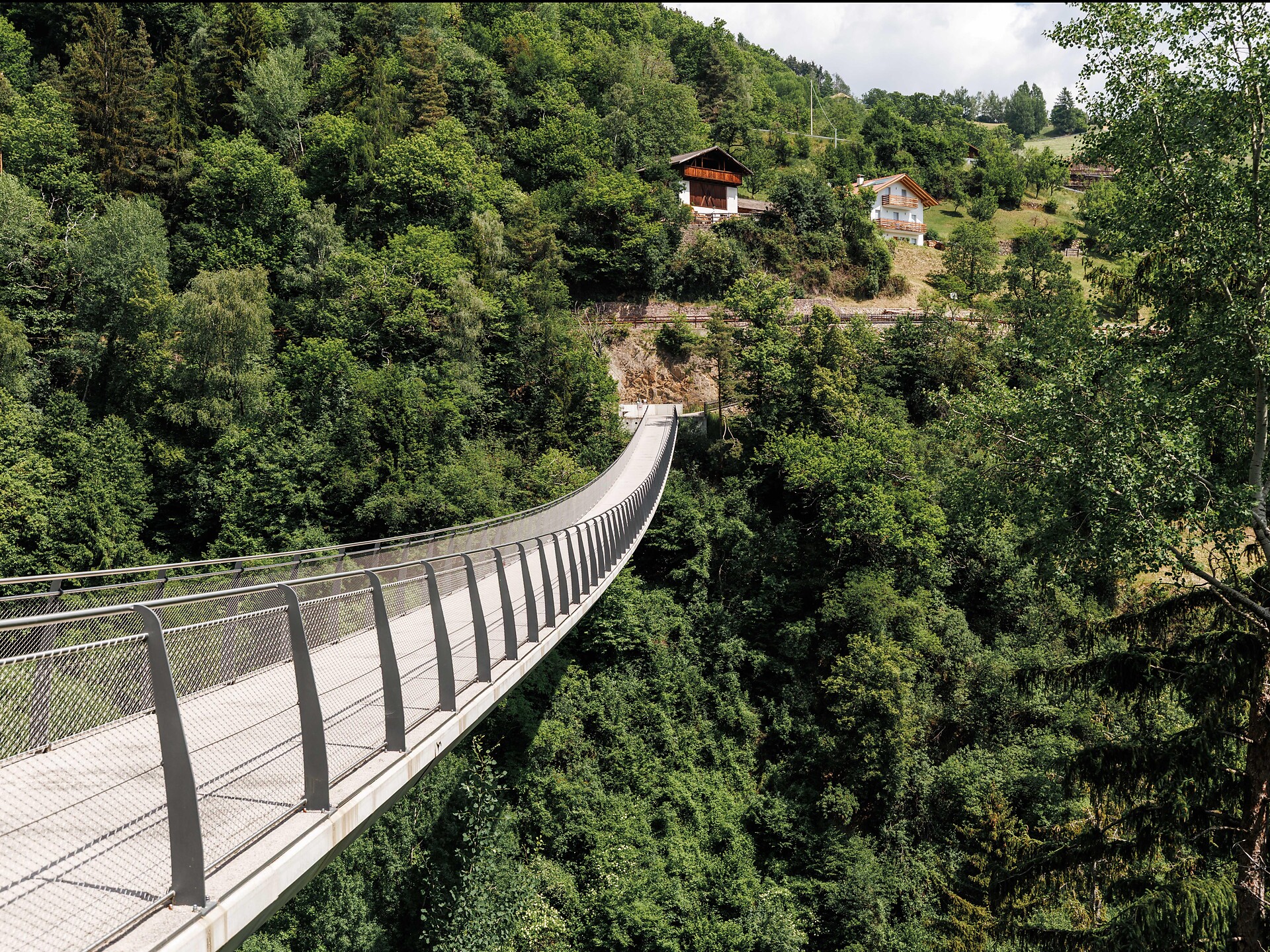 Panoramic bridge in Barbian - Brixen/Bressanone and environs - #1 - suedtirol.info