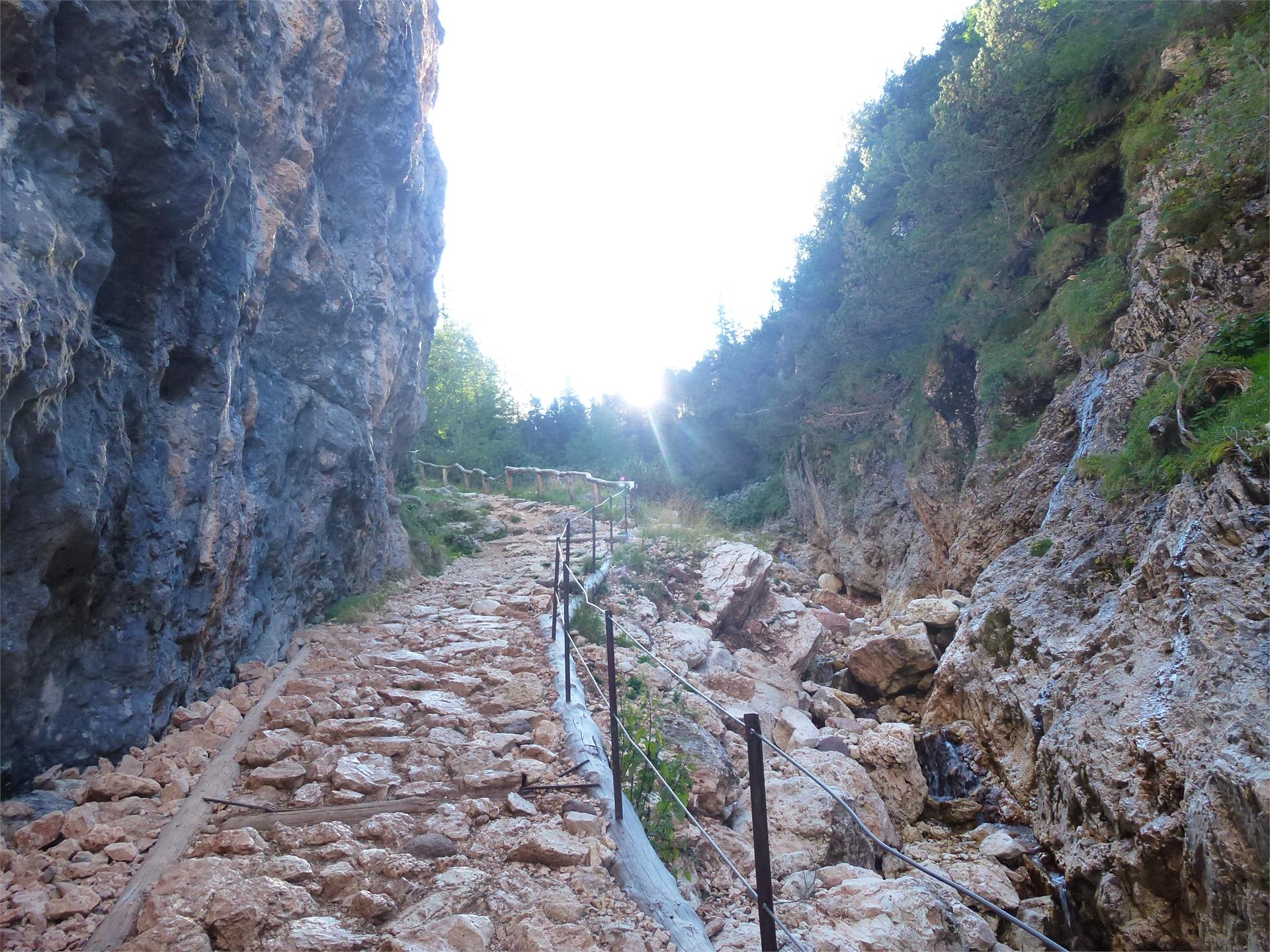 Prügelweg: Bergtour vom Völser Weiher auf den Schlern Völs am Schlern 2 suedtirol.info