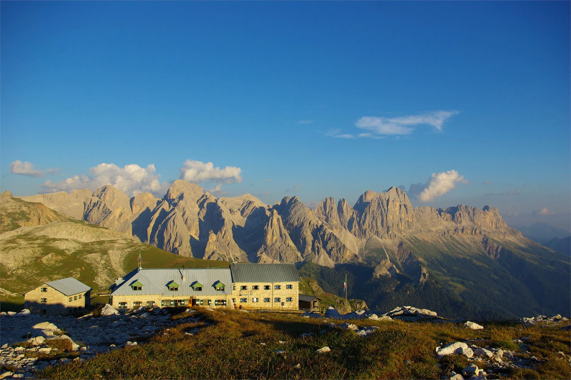 Hike from Völser Weiher Lake to the Schlern Völs am Schlern/Fiè allo Sciliar 5 suedtirol.info