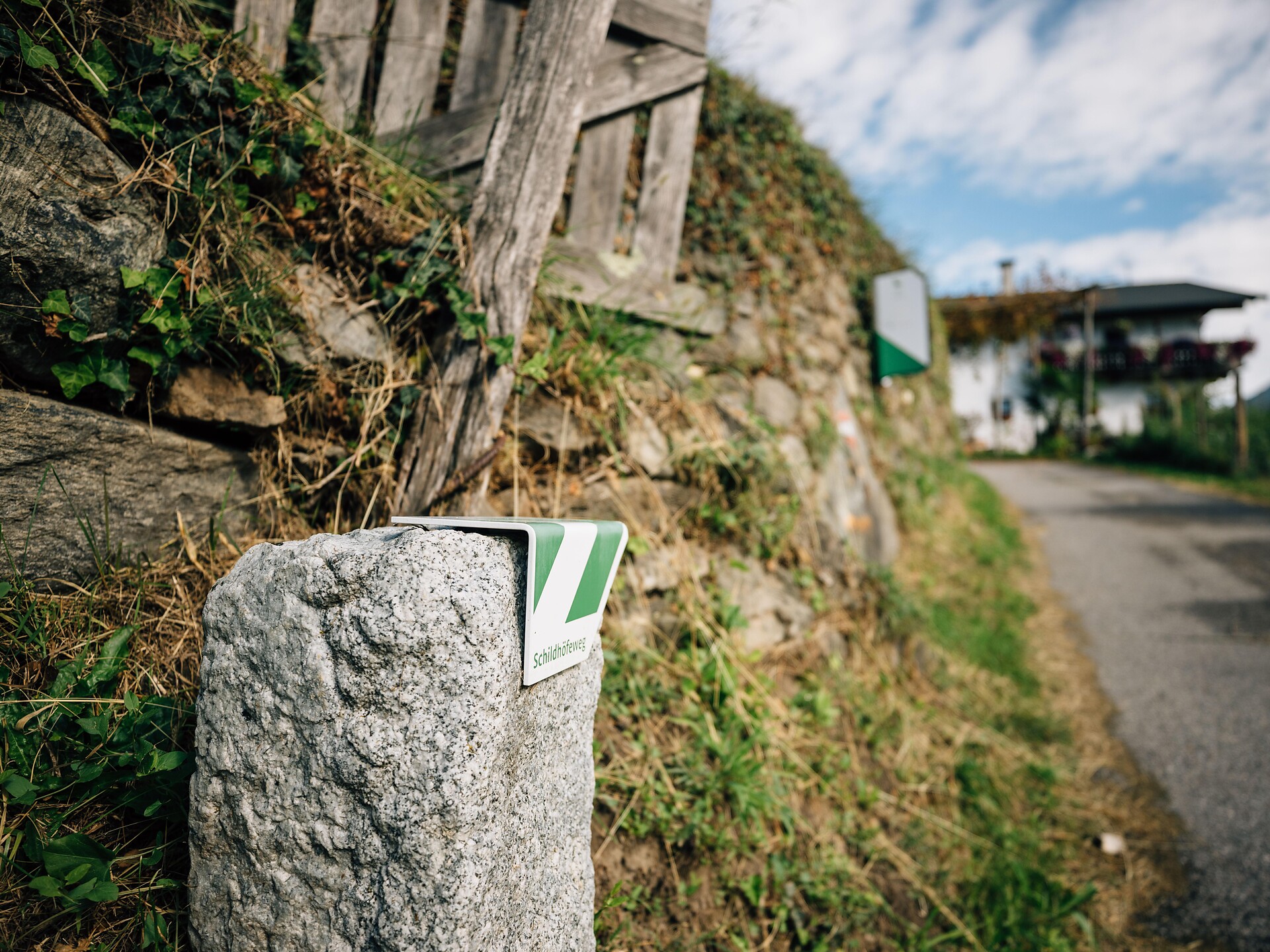 Passeirer Schildhöfeweg in Saltaus - Meran und Umgebung - #3 - suedtirol.info