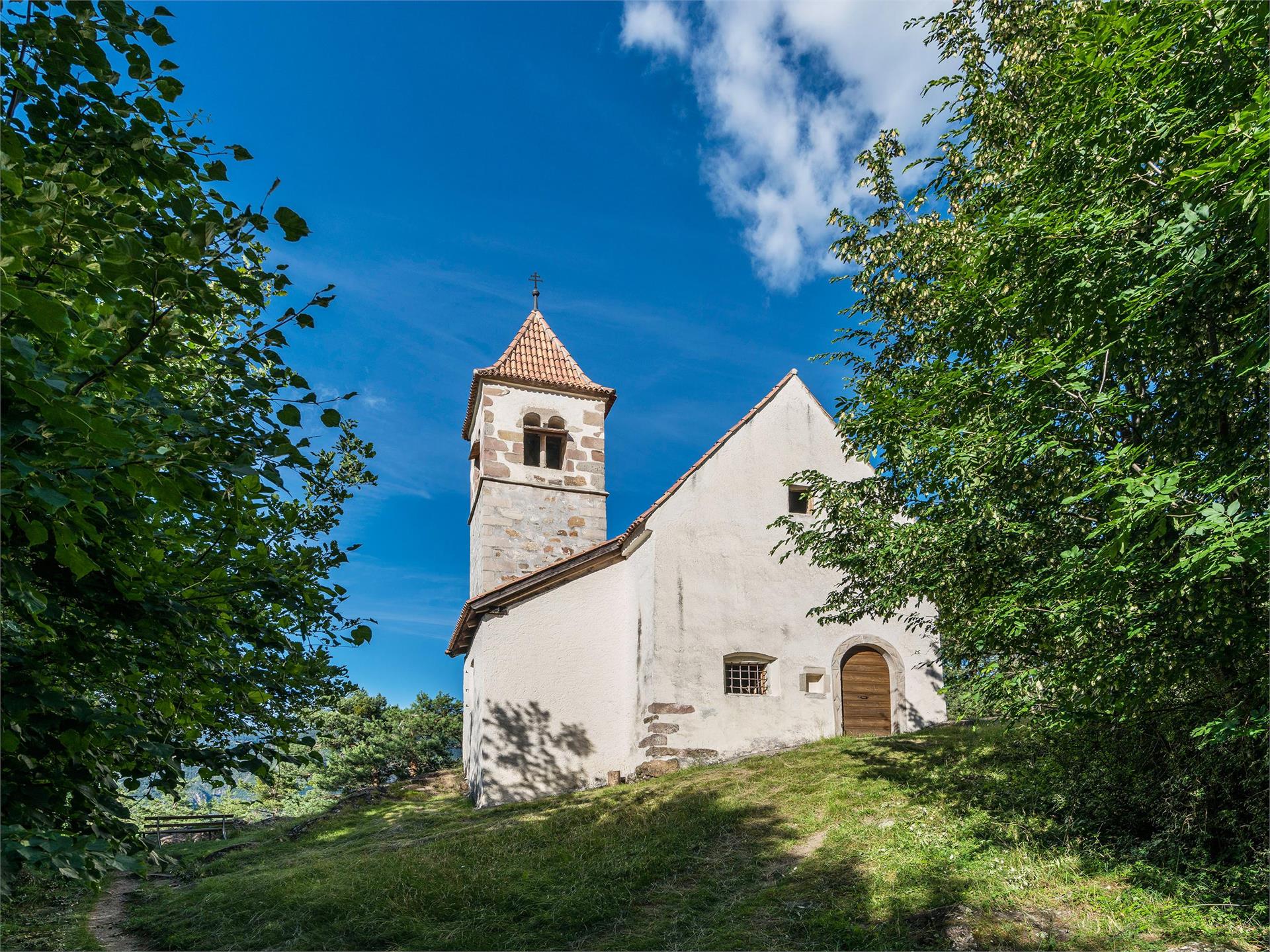 From Tesimo to the St. Christoph's Church - Circular Hike Tisens/Tesimo 2 suedtirol.info