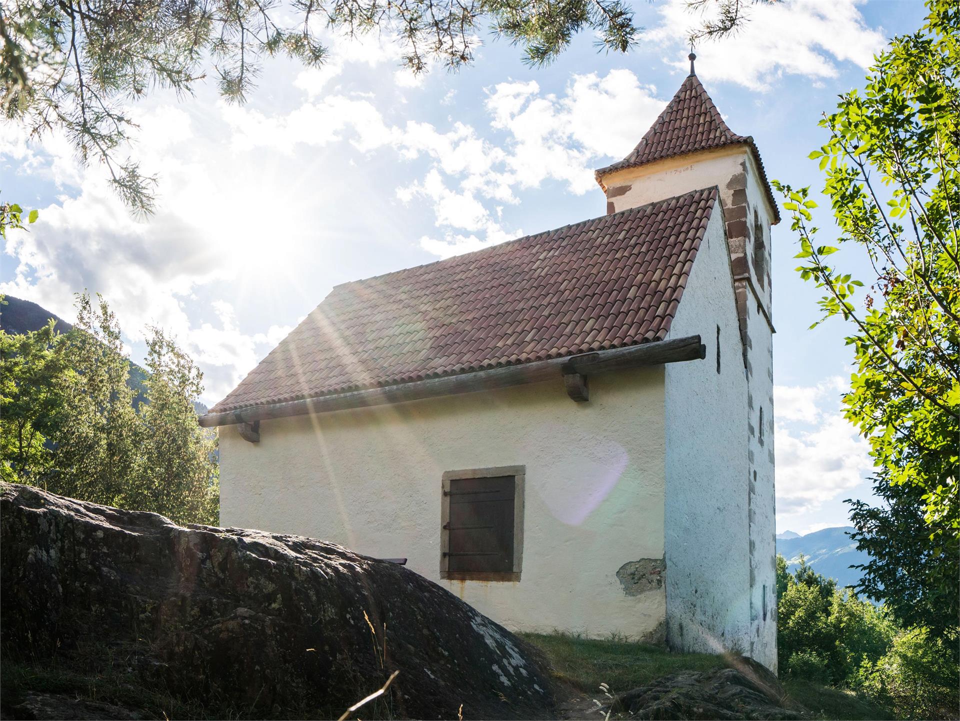 From Tesimo to the St. Christoph's Church - Circular Hike Tisens/Tesimo 1 suedtirol.info