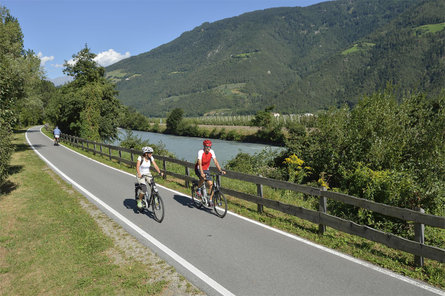 Radtour entlang der Etschradroute an der Via Claudia Augusta, Teilstrecke Naturns – Meran Naturns 1 suedtirol.info