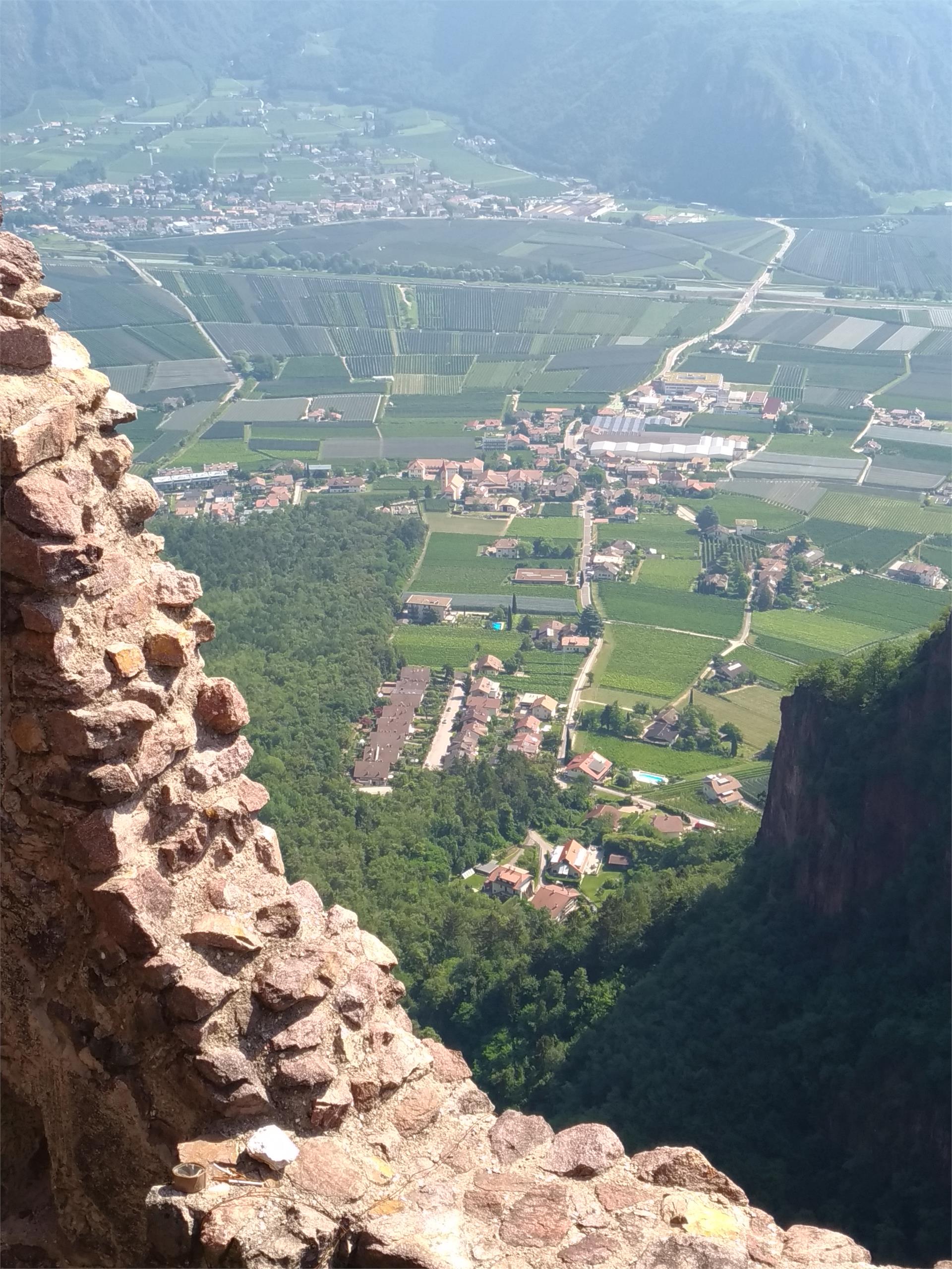 Rundwanderung: Andrian - Festenstein - Gaid - Variante Burgstalleck - Bittner - Andrian Pfitsch 4 suedtirol.info